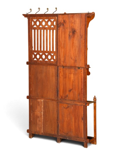 Hauptstadt Möblerei Garderobenpaneel aus Holz mit Messinghaken und dekorativen Kreis-Ausschnitten im Jugendstil