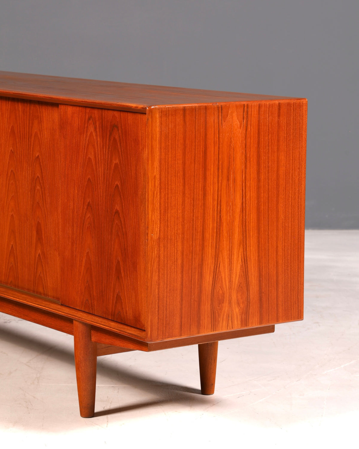 Prachtig Dyrlund-dressoir van teak, Deens mid-centurydesign, vintage kast en commode
