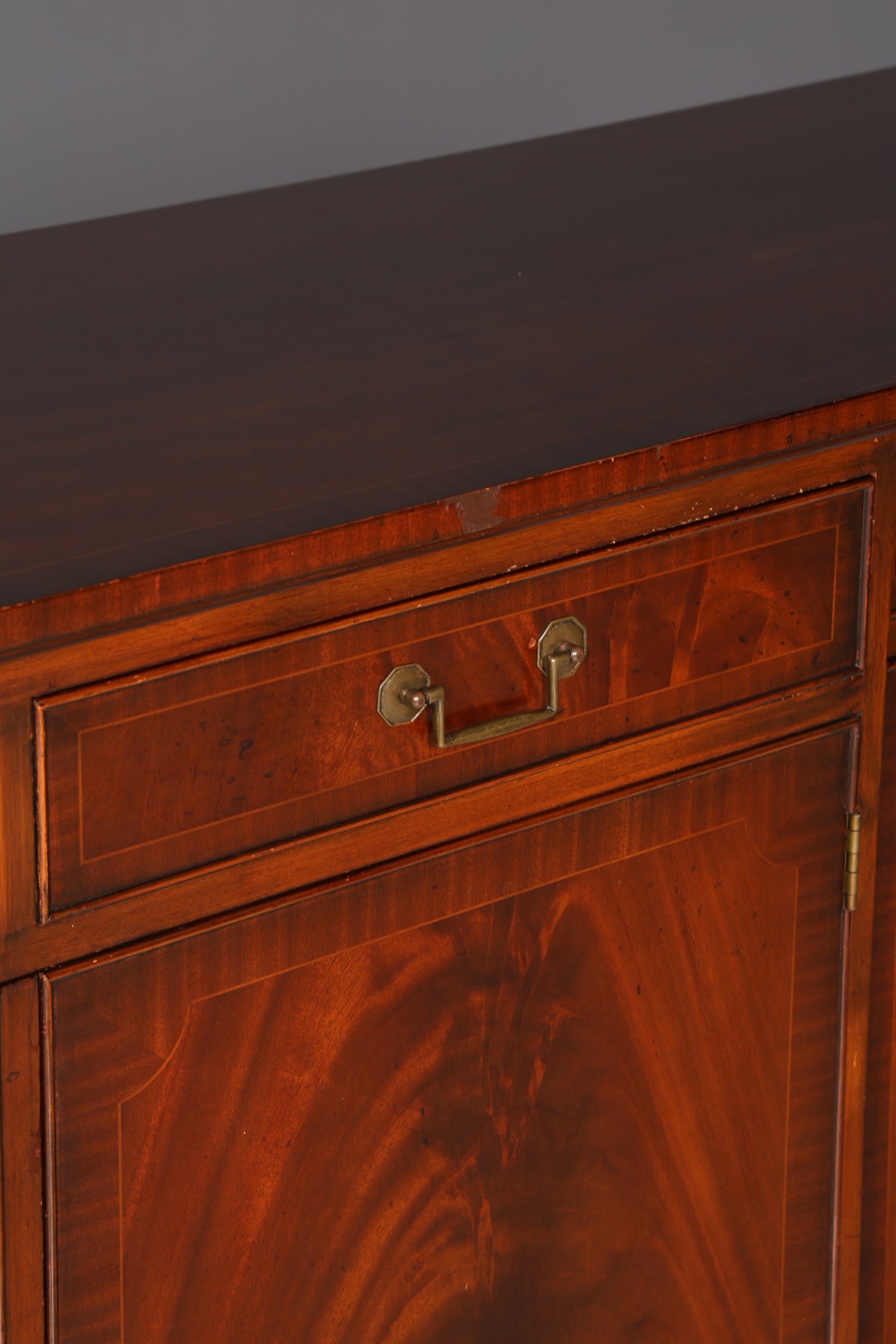 Wunderschönes Englisches Sideboard Mahagoni Schrank Antik Stil 60er Buffetschrank Kommode Anrichte Vintage