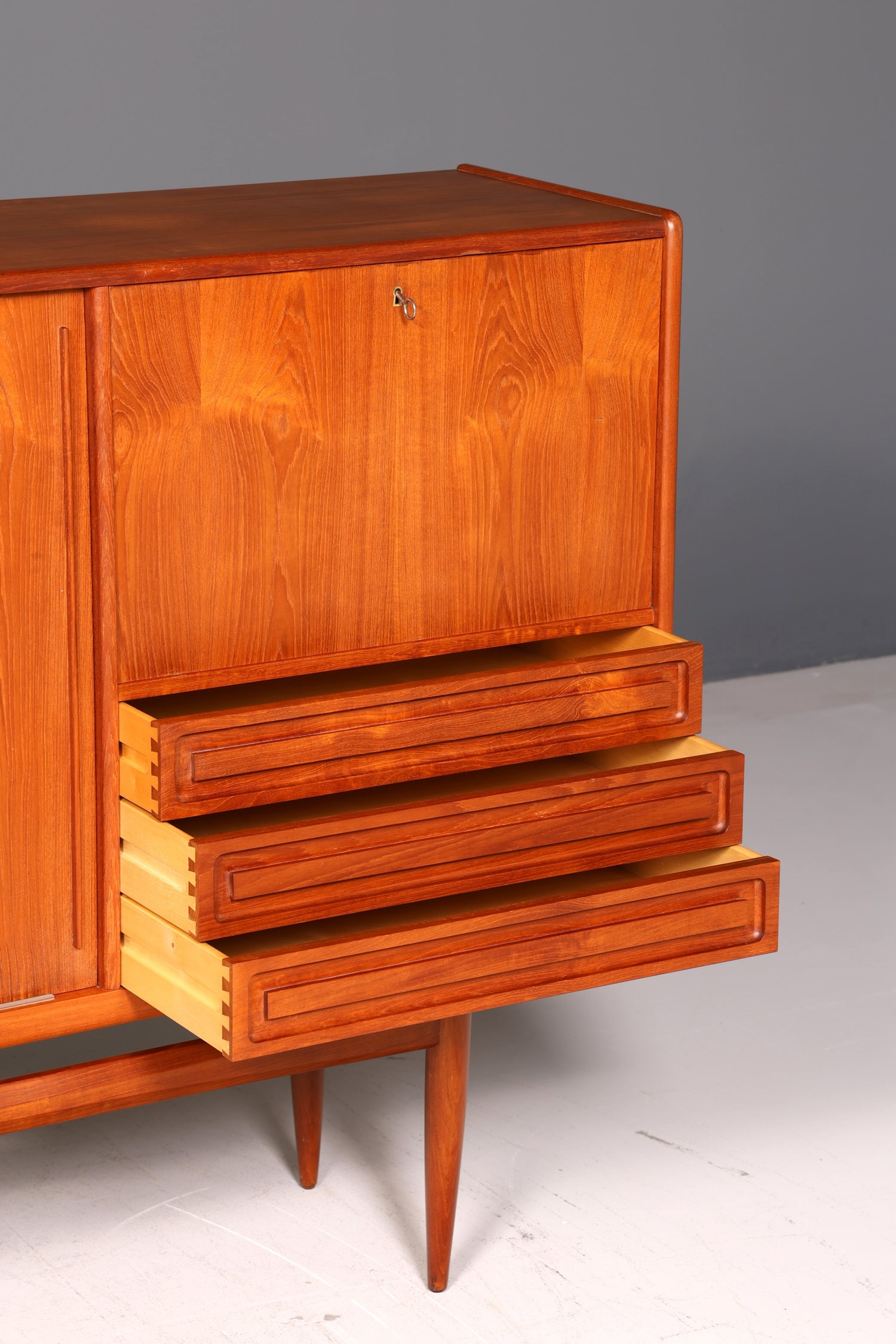 Traumhaftes Original Holger Christensen Møbelmagasiner Sideboard Teak Danish Design Kopenhagen