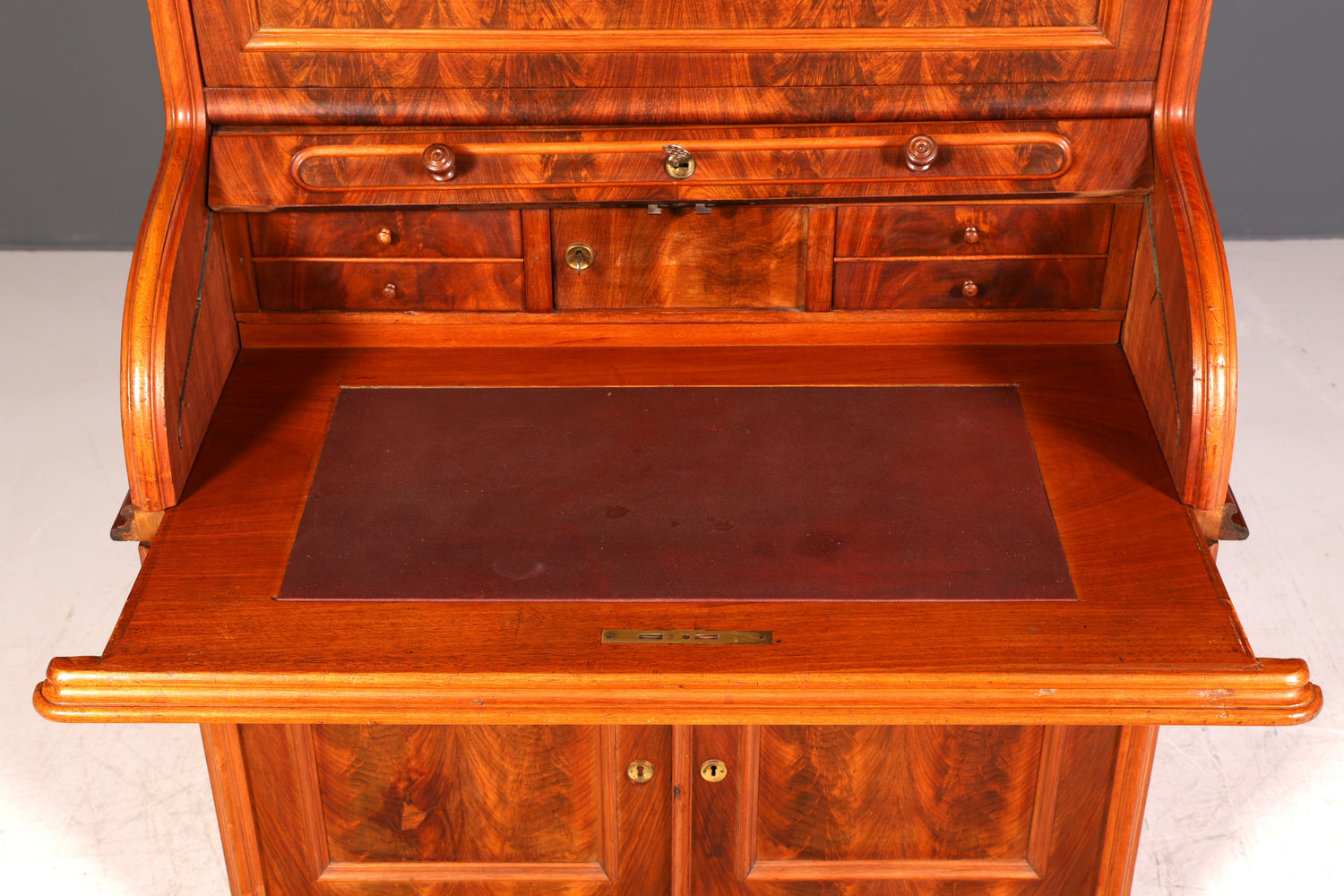 G272 Finish cm Beeindruckender Louis Philippe Sekretär Antik Rollladen Sekretär Schreibtisch Nussbaum Aufsatzsekretär (Kopie)