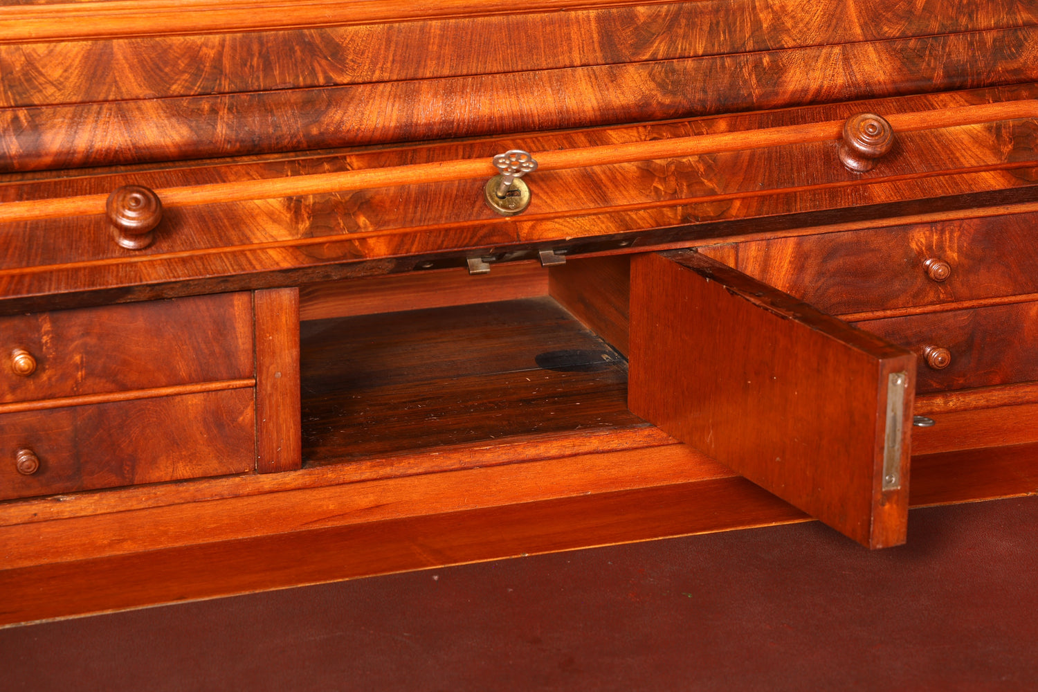 G272 Finish cm Beeindruckender Louis Philippe Sekretär Antik Rollladen Sekretär Schreibtisch Nussbaum Aufsatzsekretär (Kopie)