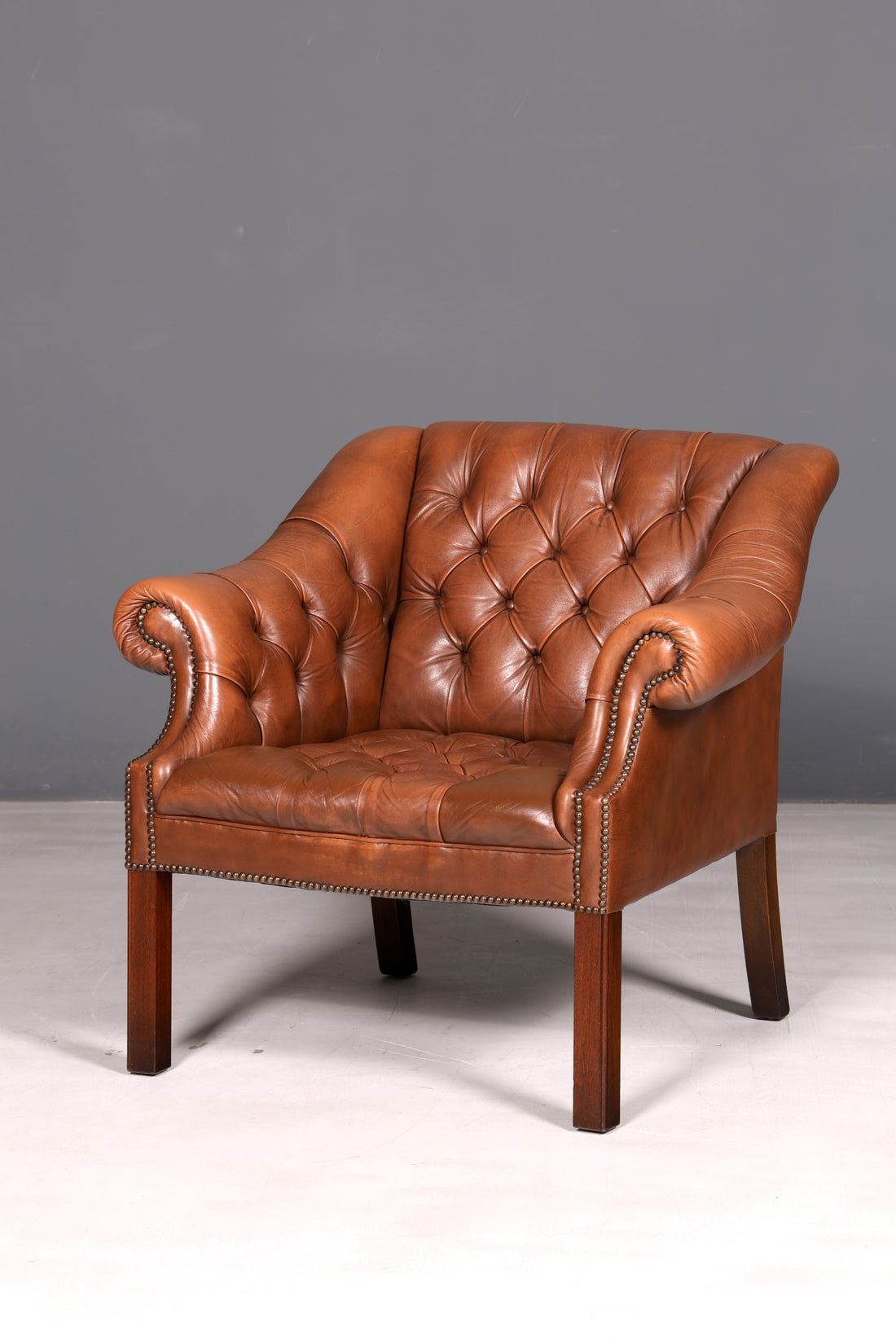 Elegante Chesterfieldfauteuil, clubfauteuil, bruin echt leer, Engelse fauteuil met armleuningen, leren fauteuil