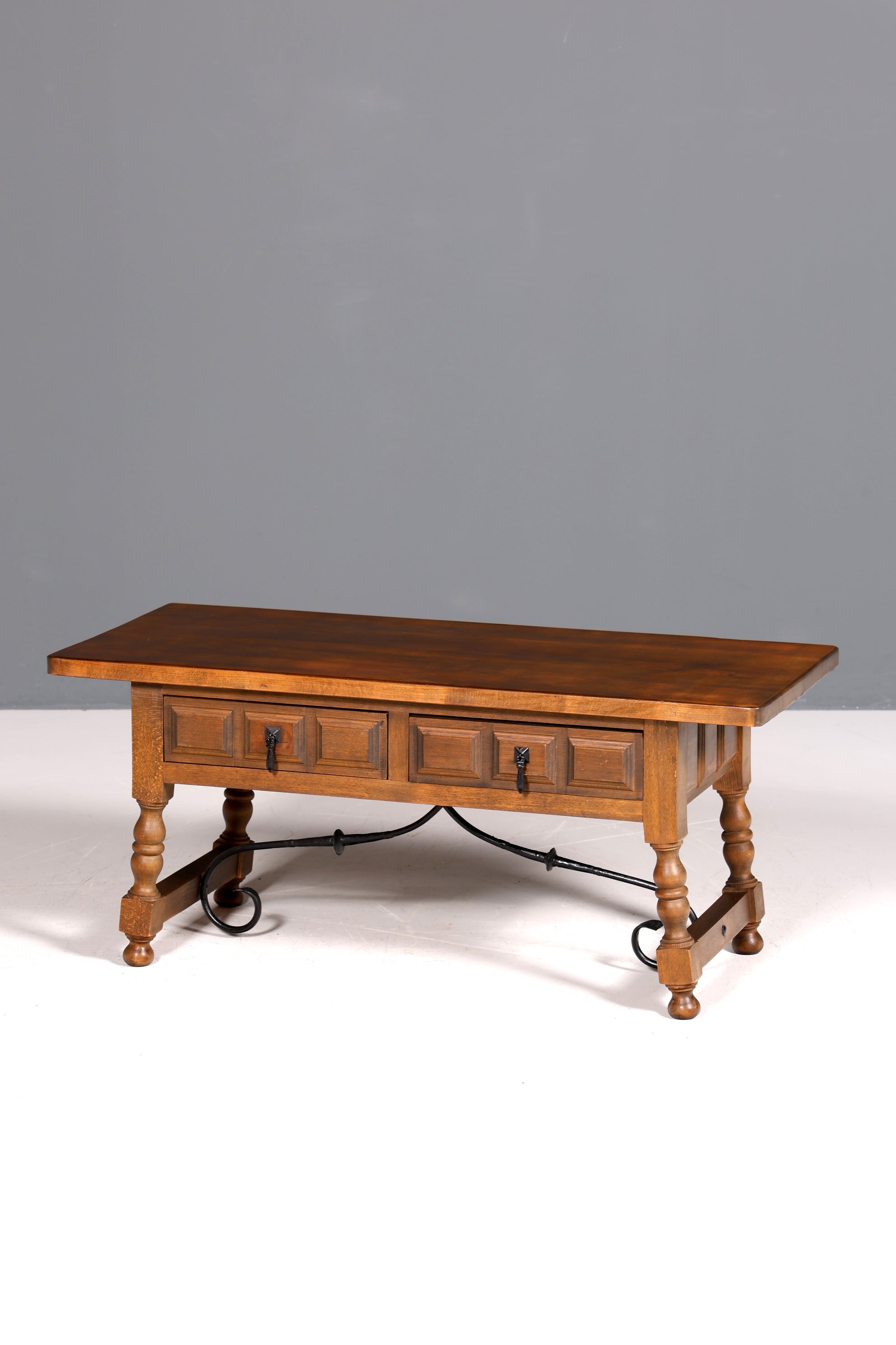 Beautiful Spanish table, real wood coffee table, rustic Spanish side table