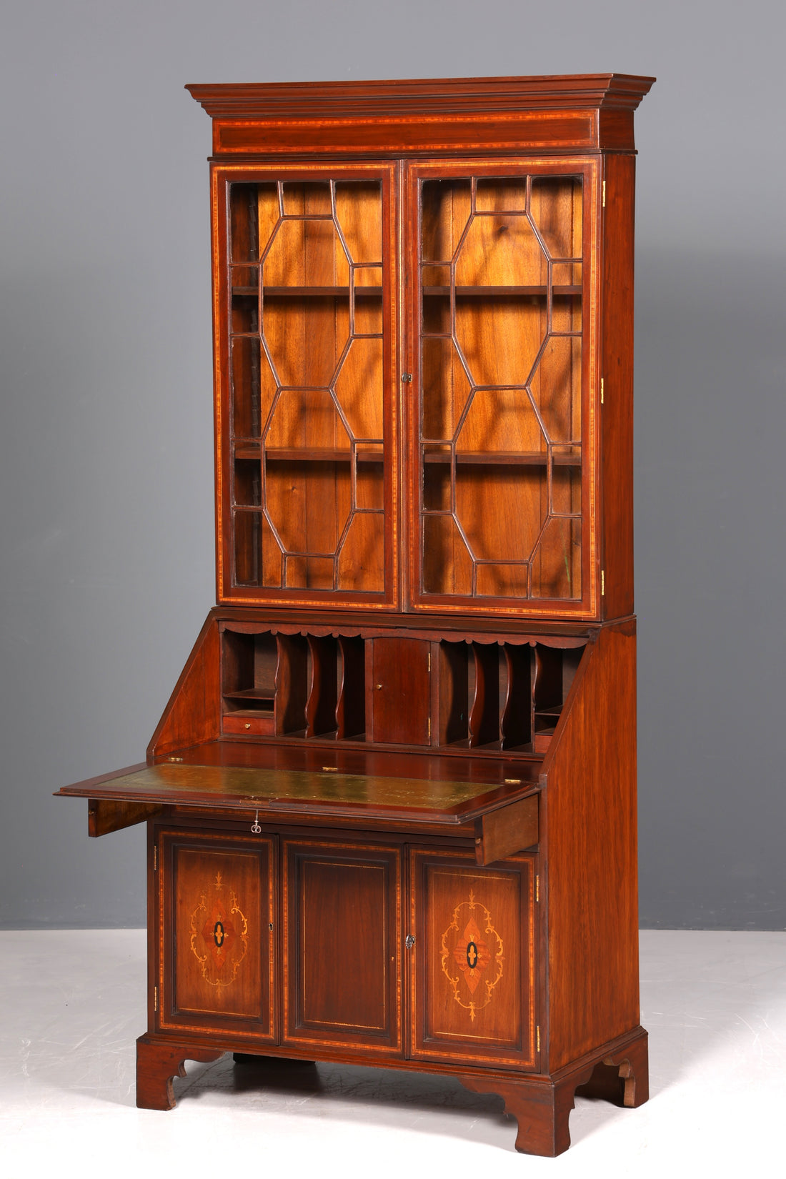 Wunderschöner Antik Englischer Sekretär Büro Aufsatzsekretär Vitrinen Schrank UK