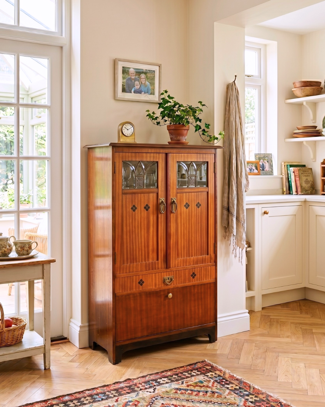 Dreamlike Art Nouveau Display Cabinet Antique Oak Bookcase China Cabinet around 1900