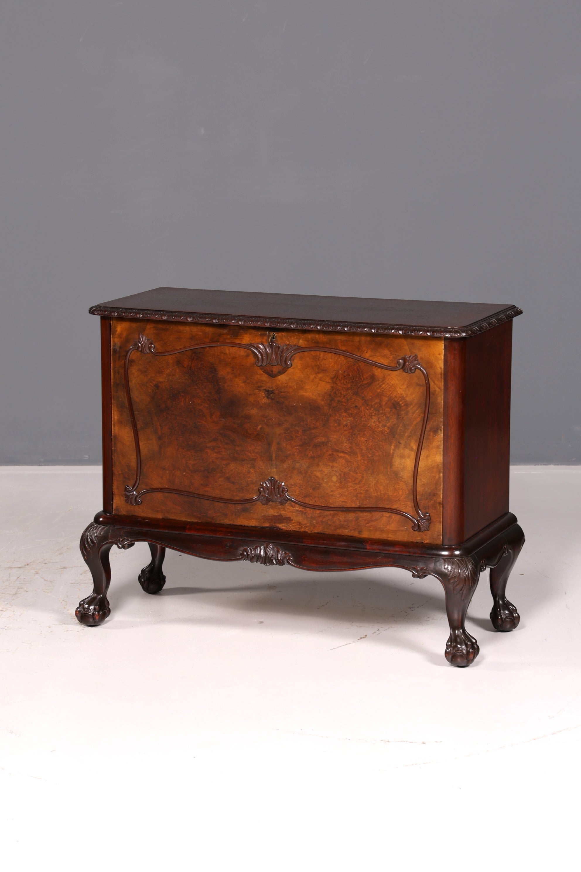 Prachtige Chippendale-kast in barokstijl, klapbare kast, commode, kist, antiek massief hout