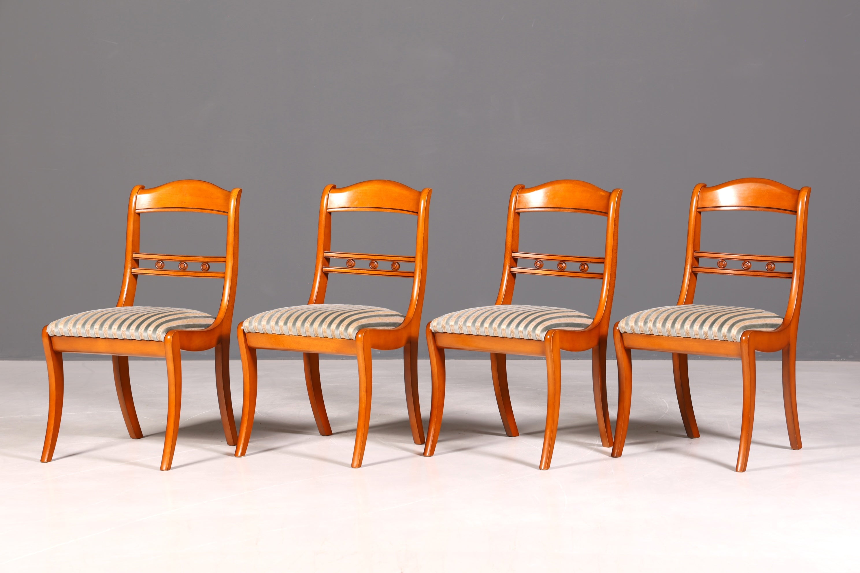 G093 Finish 4x Edle Englische Stühle Englisch Dining Chairs Antik 60er Jahre Regency Küchenstühle Stuhlset (Kopie)