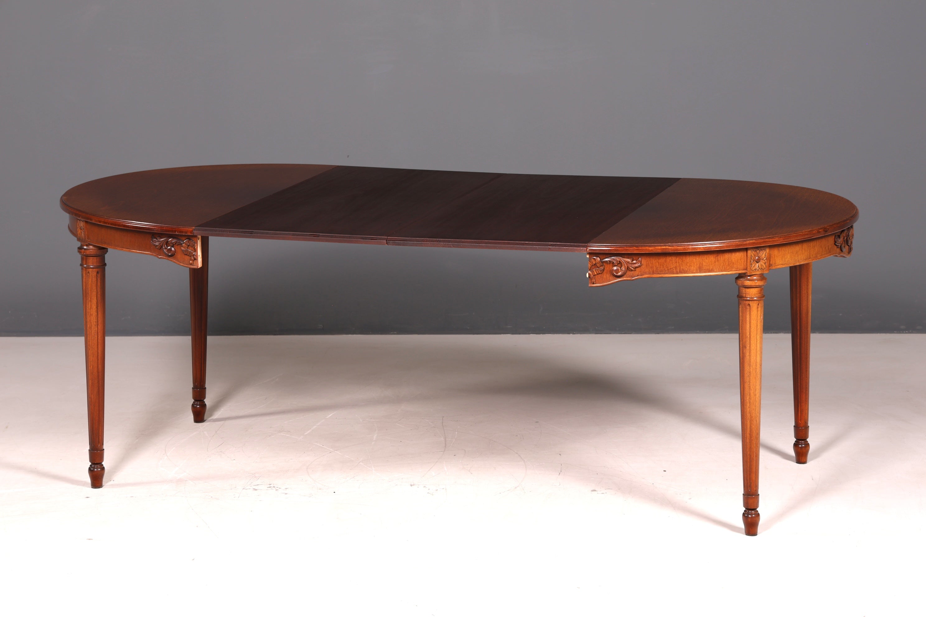 Stilvoller Tisch im Gustavianischer Stil Küchentisch ausziehbar Antik Stil Esszimmer Tisch