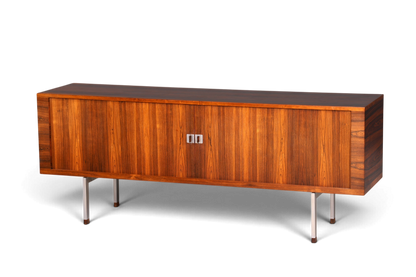 Beeindruckendes Original Hans J. Wegner für RY Møbler Modell RY 25 Sideboard Palisander Holz TV Kommode Vintage Schiebetür Schrank 1 von 2
