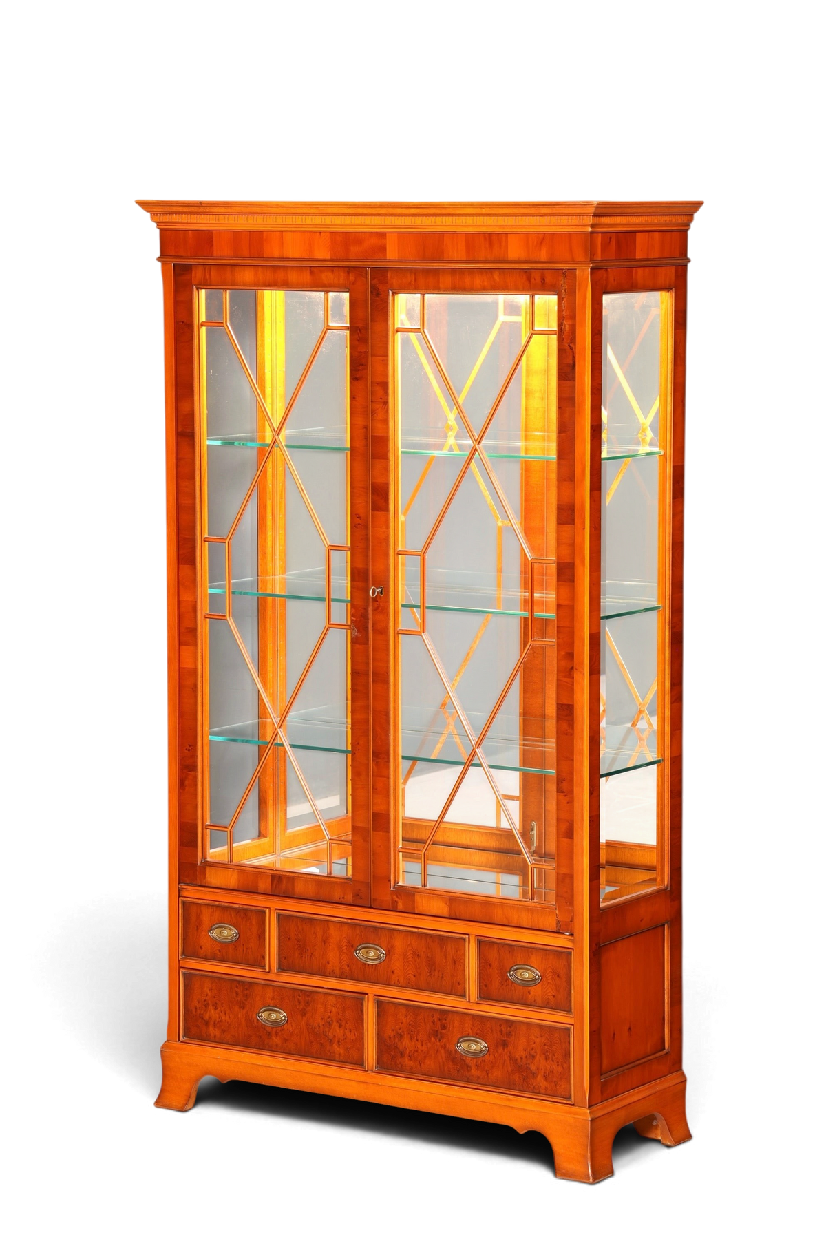 Hauptstadt Möblerei Heldense Vitrine aus Eibenholz mit Glastüren, Innenbeleuchtung und Schubladen im antiken Stil