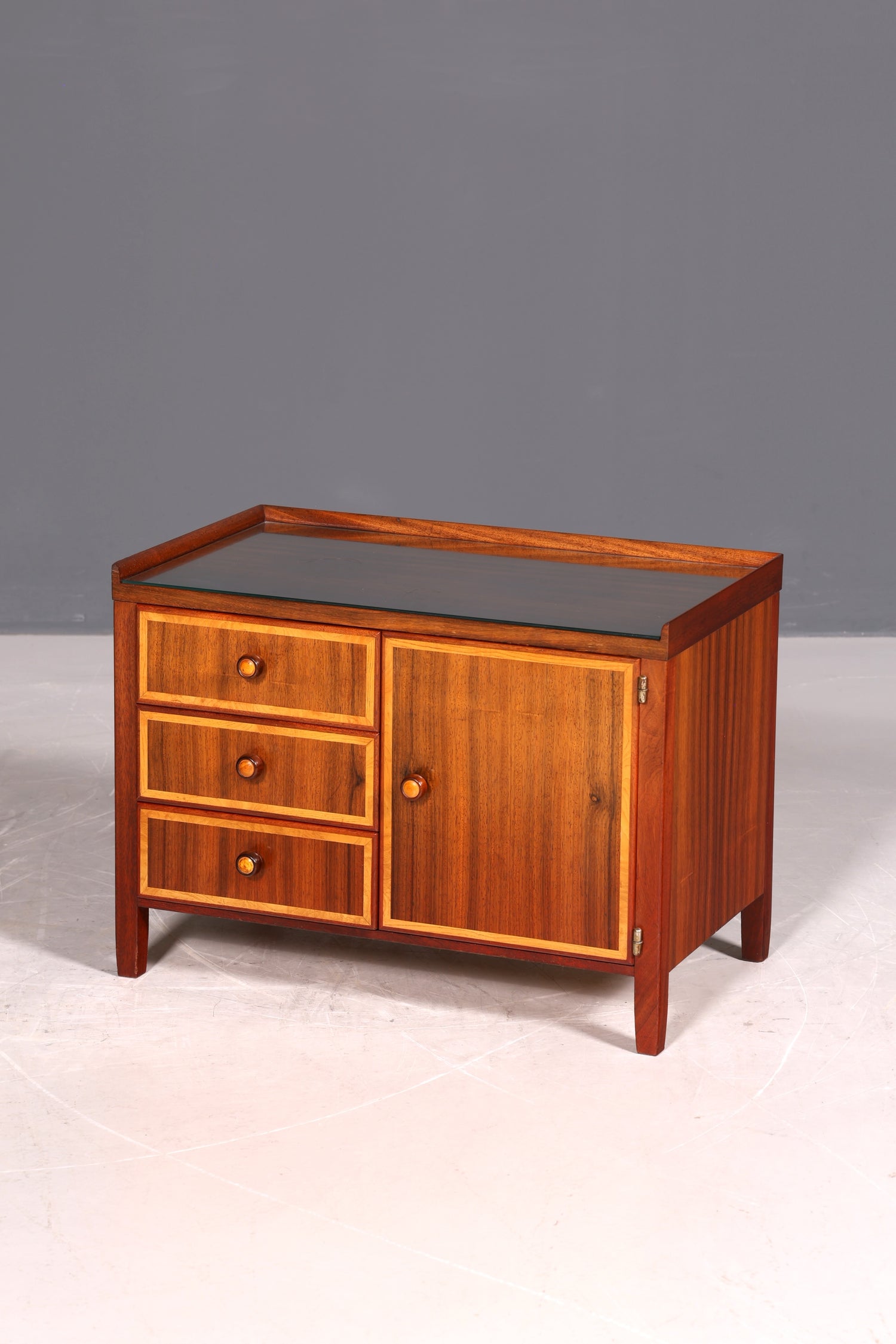 Wunderschönes Mid Century Kommode Vintage TV Sideboard 60s Schrank Flurkommode