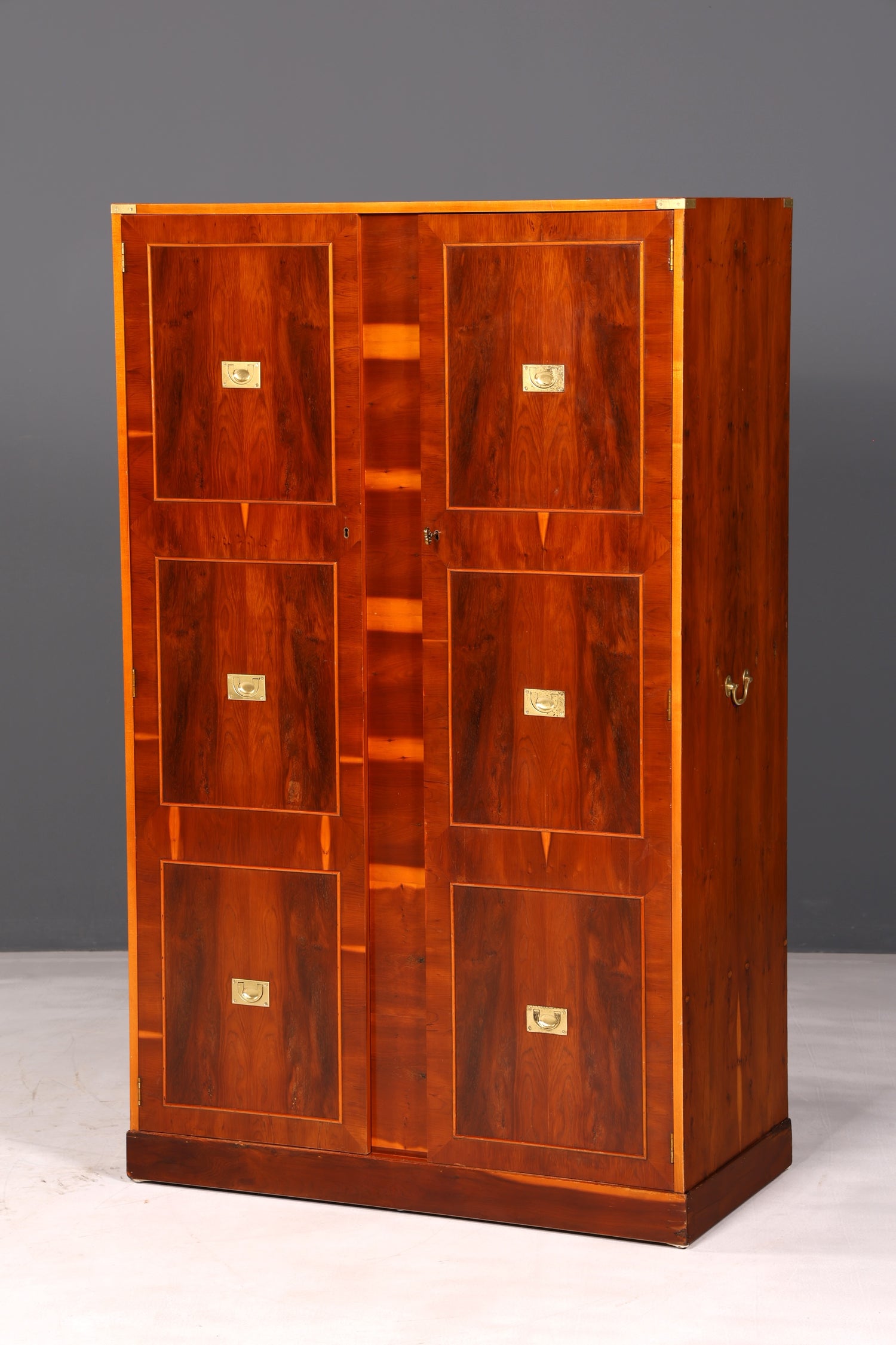 Prachtige maritieme kast, Military Chest, kledingkast, taxushout, vertiko, antiek, koloniaal, halkast