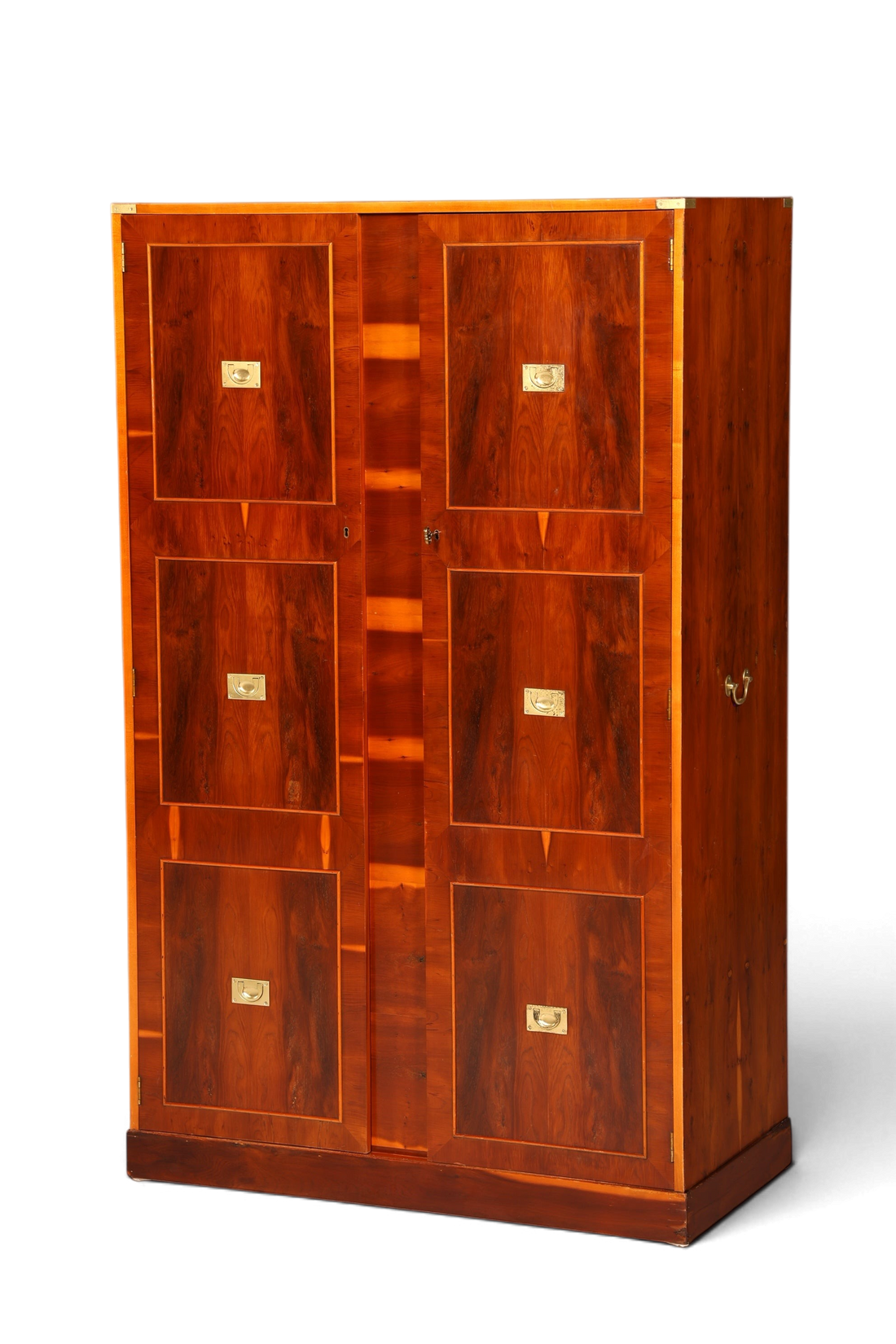 Hauptstadt Möblerei maritimer Military-Chest-Schrank aus Eibenholz mit versenkten Messinggriffen und zwei Türen