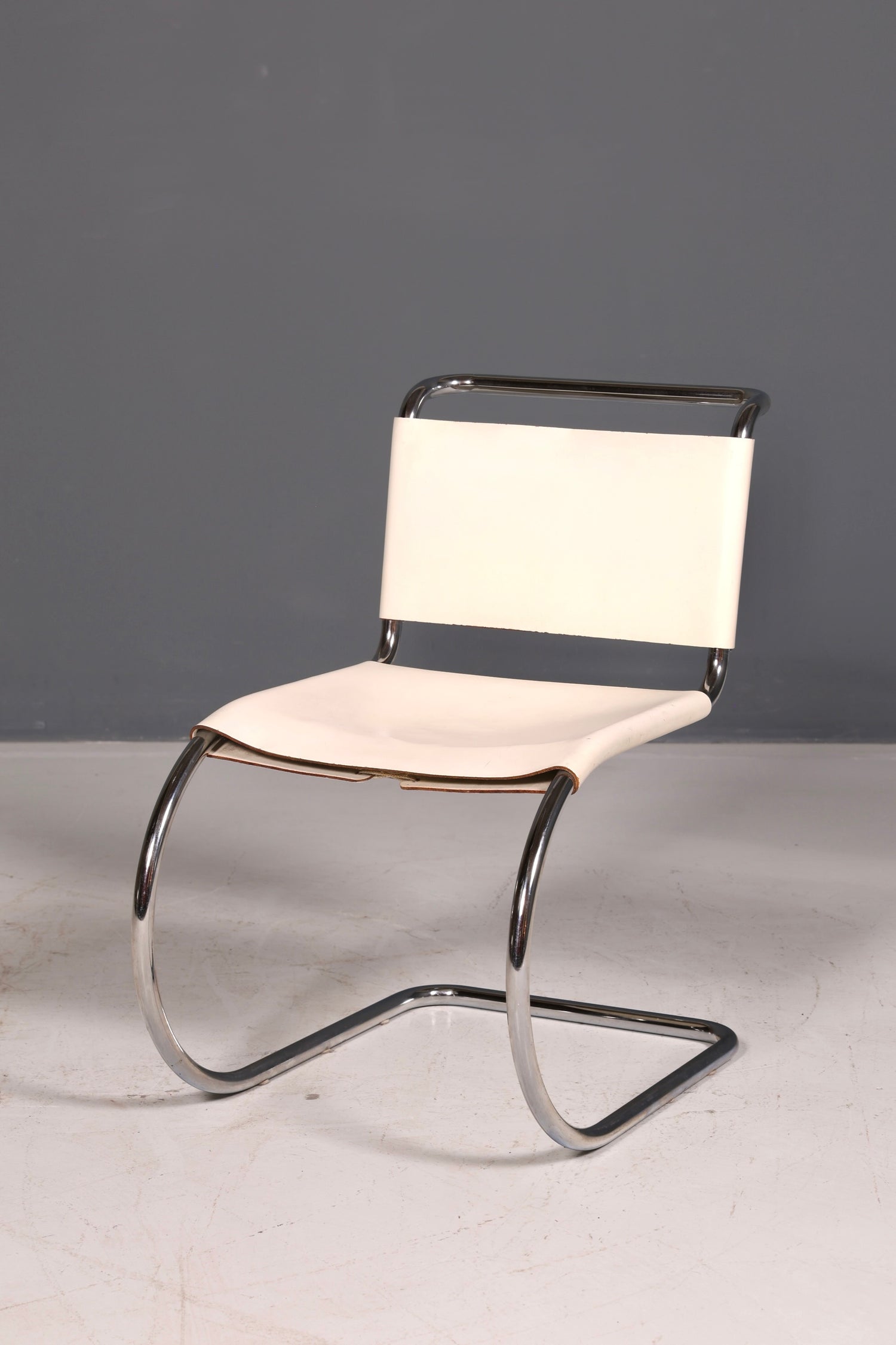 Edler Original Knoll International Freischwinger Stuhl MR Chair Mies van der Rohe Chrom Leder Weiß Bauhaus Designklassiker Sekretär Stuhl Esszimmer Stuhl 2 von 2