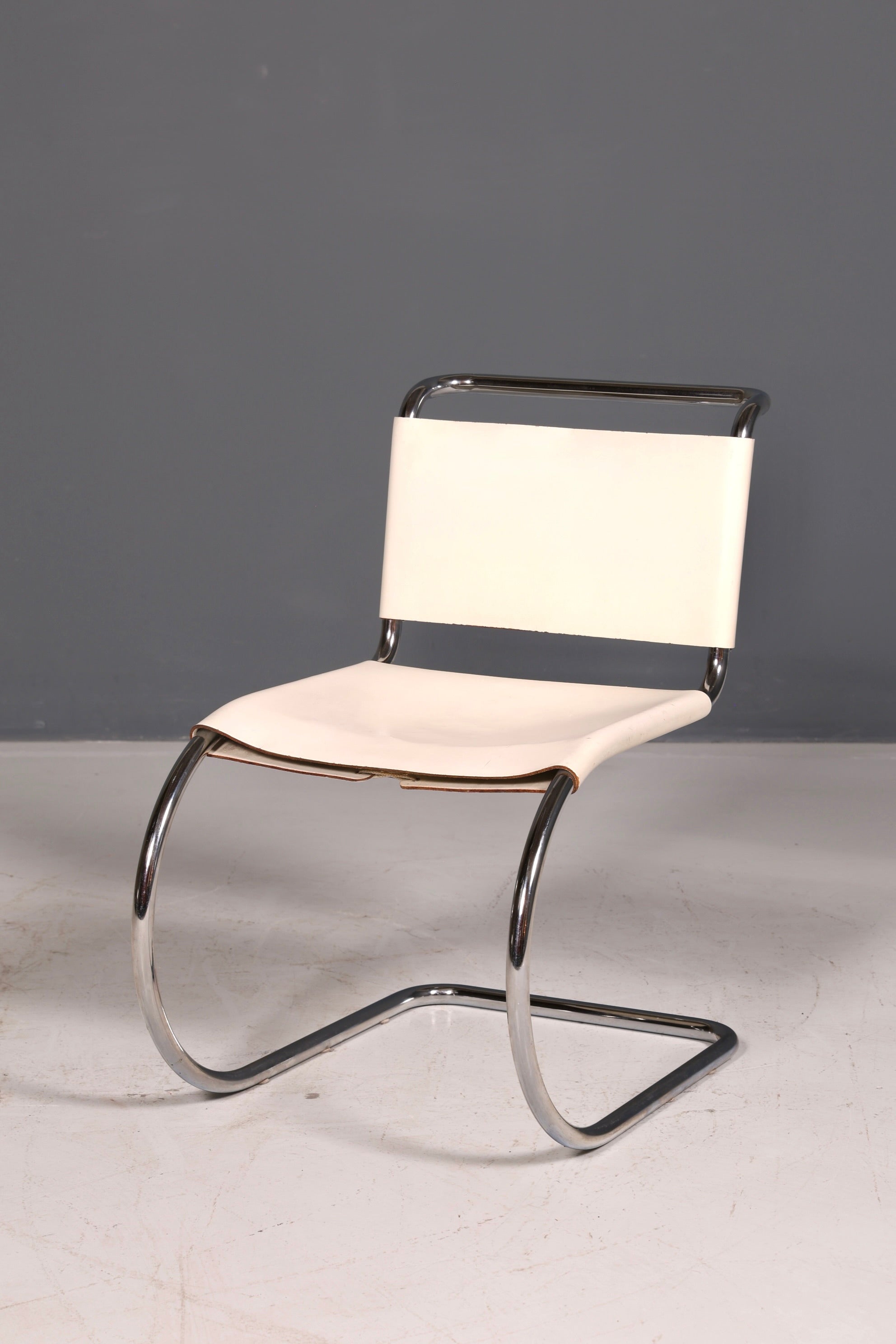 Edler Original Knoll International Freischwinger Stuhl MR Chair Mies van der Rohe Chrom Leder Weiß Bauhaus Designklassiker Sekretär Stuhl Esszimmer Stuhl 2 von 2