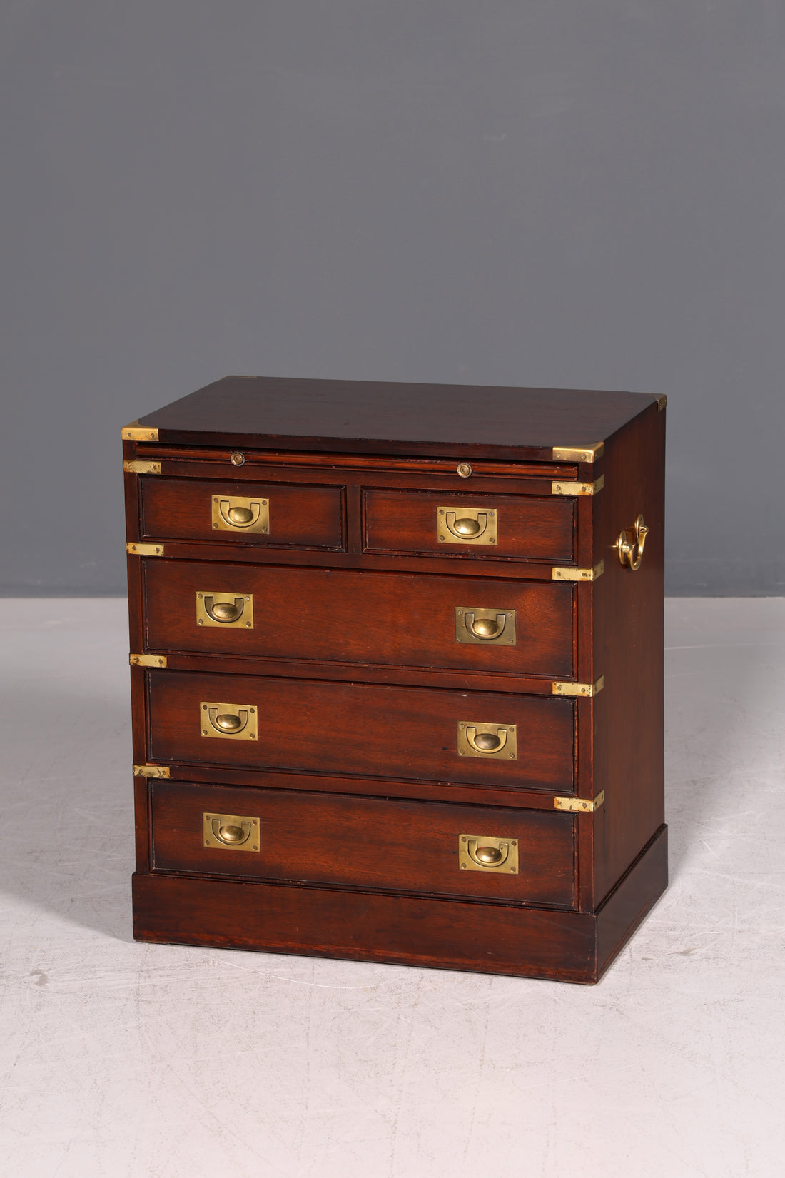 Prachtige maritieme ladekast Engels Military Chest scheepskast antiek bijzetkast koloniale stijl