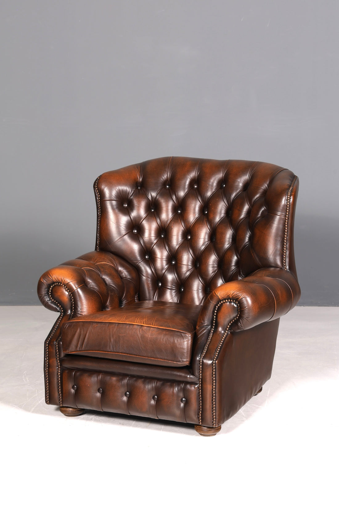 G102 Finish Original Chesterfield Ohrenbacken Sessel Englisch Leder Herrensessel UK Armlehnsessel