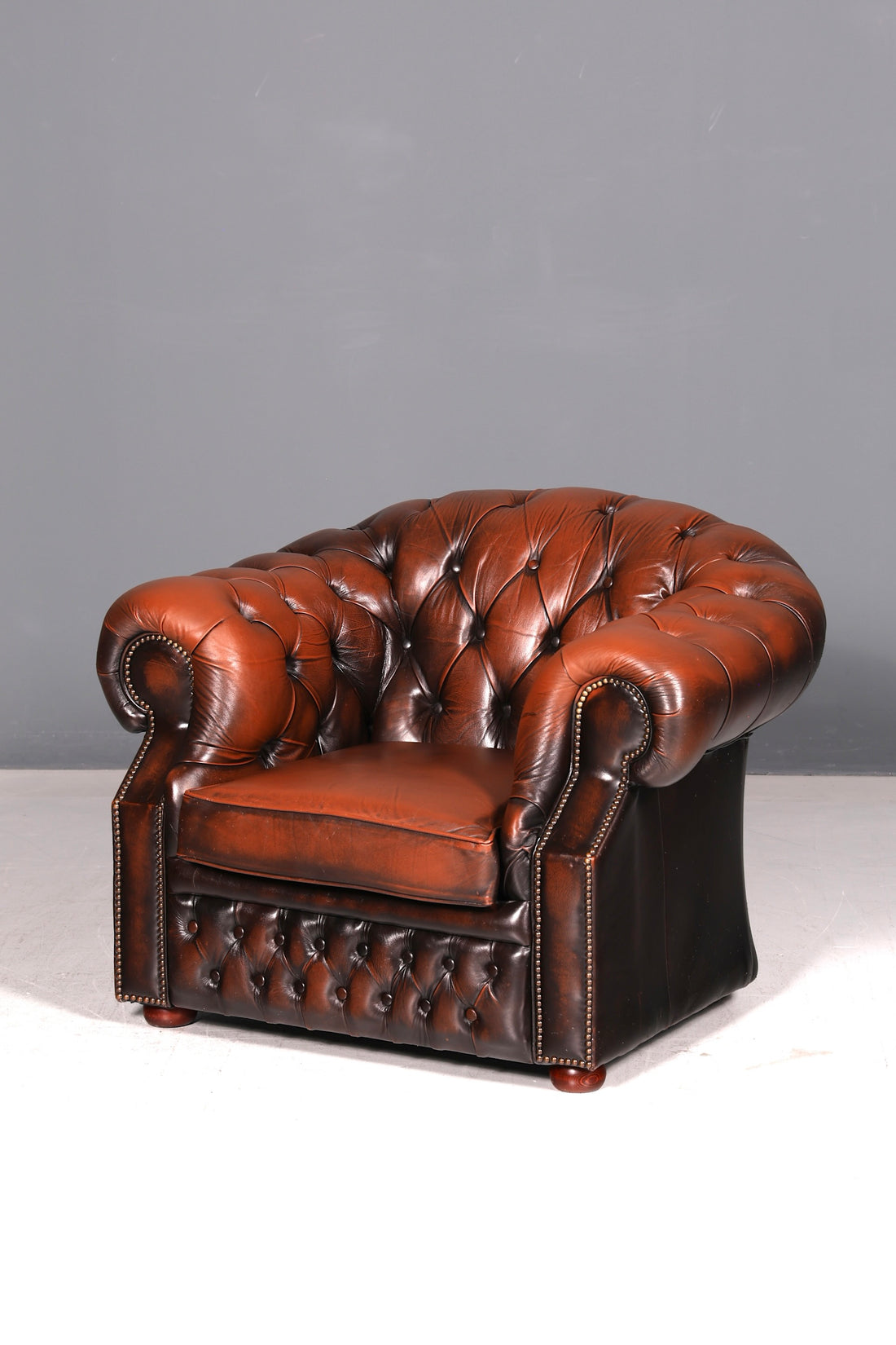 Noble Original Chesterfield Centurion Armchair Real Leather English Armchair Gentleman’s Chair UK Antique Vintage