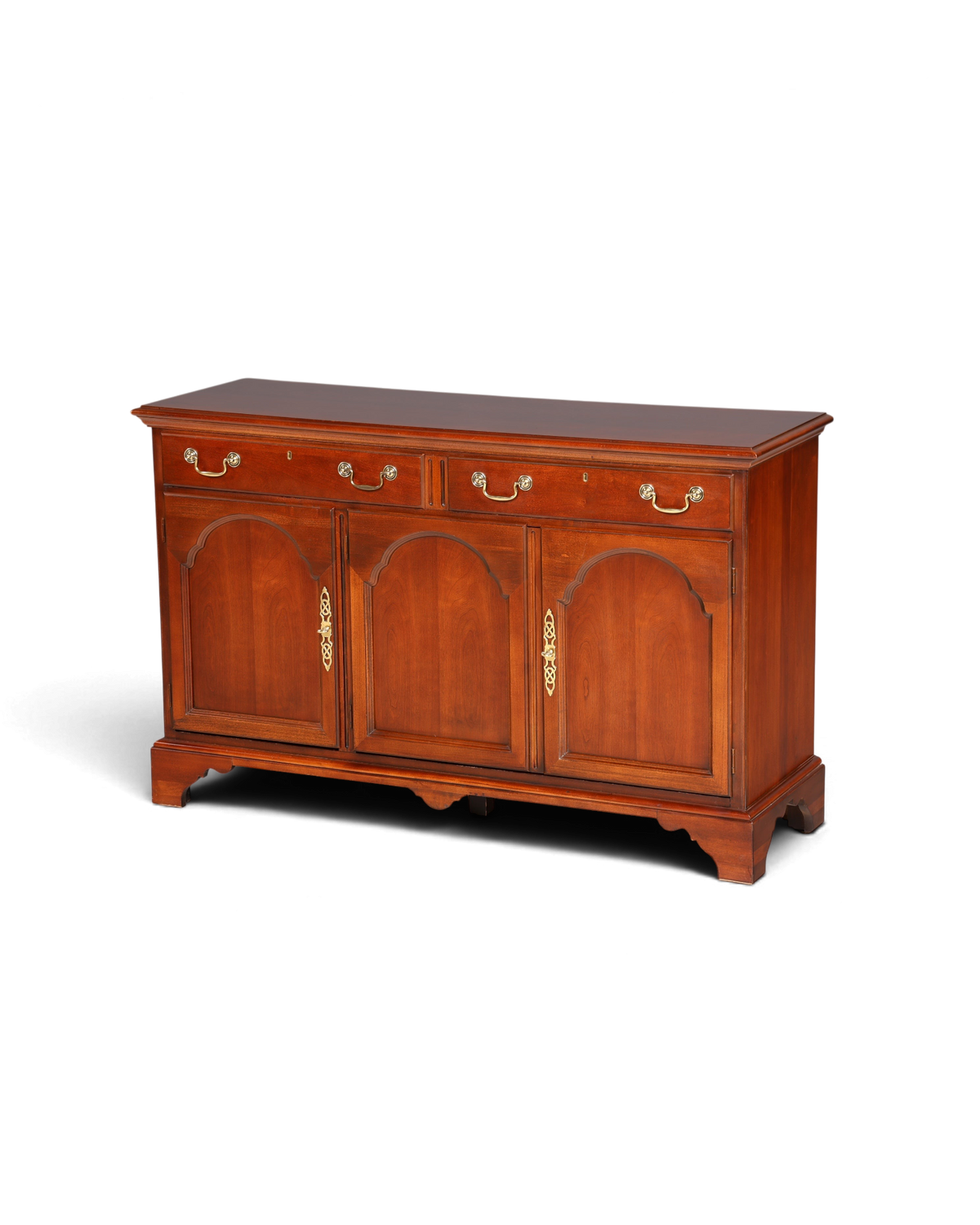 Hauptstadt Möblerei Drexel Heritage Sideboard aus Holz im Antik Stil mit sieben Schubladen und Messingbeschlägen