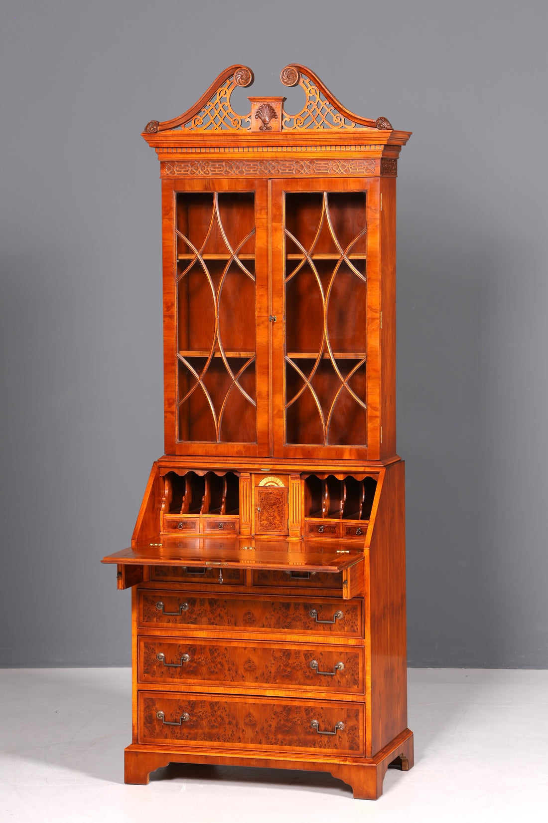 Stilvoller Englischer Sekretär Original Wade Büro Aufsatzsekretär Antik 60s Vitrinen Schrank UK