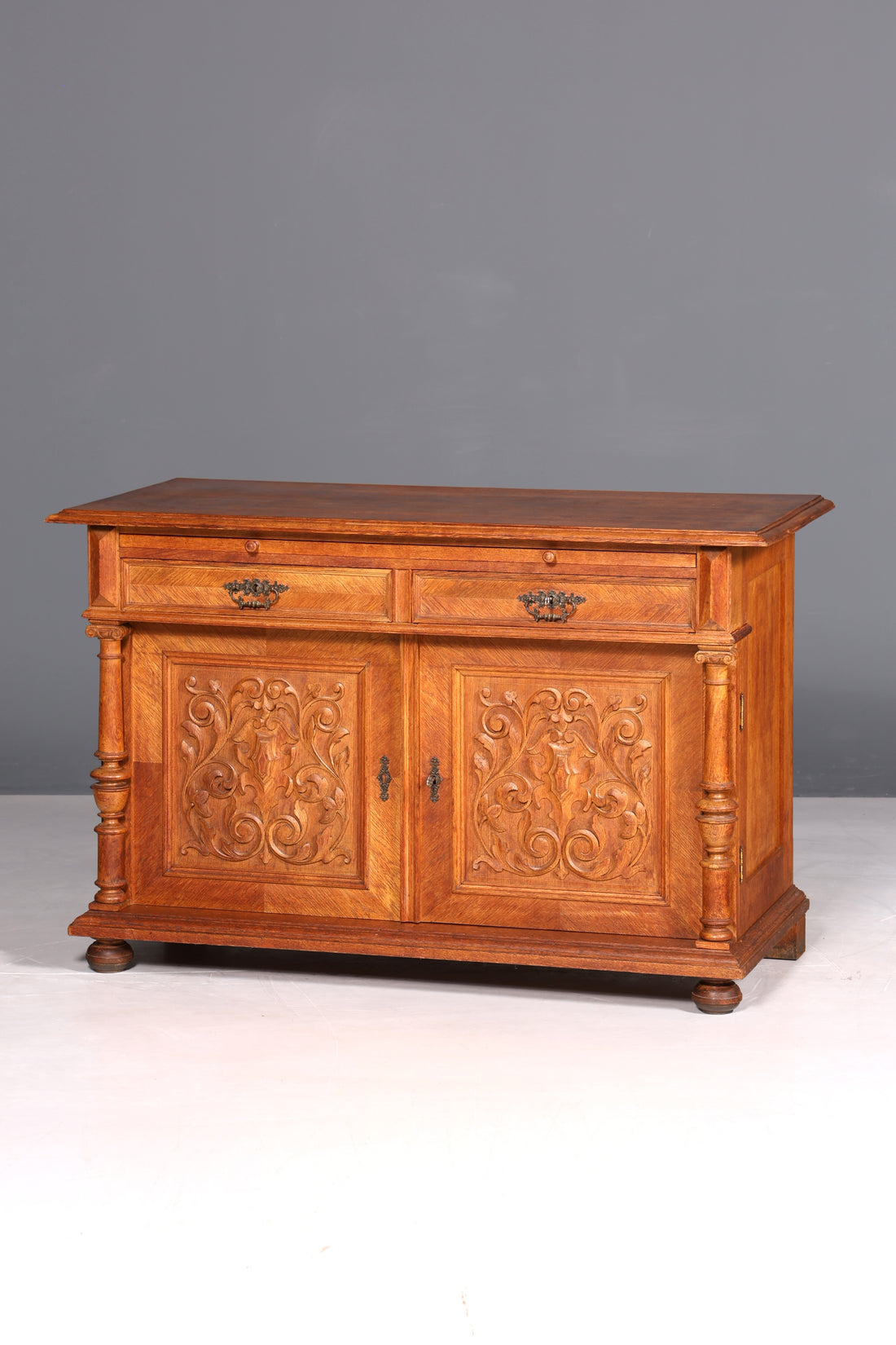 Stilvolles Gründerzeit Sideboard Louis Philippe Eiche Schrank Kommode um 1880