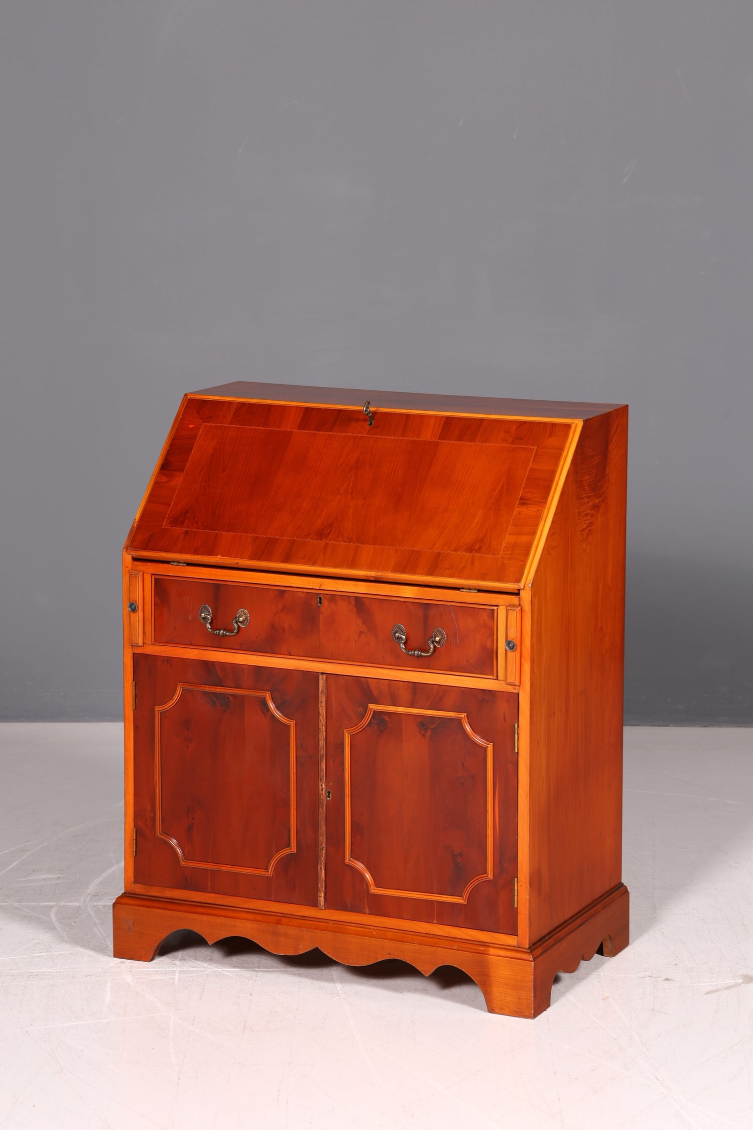 Wunderschöner Englischer Sekretär Echt Holz Schreibkommode 60s Kommode UK Schreibtisch Vintage