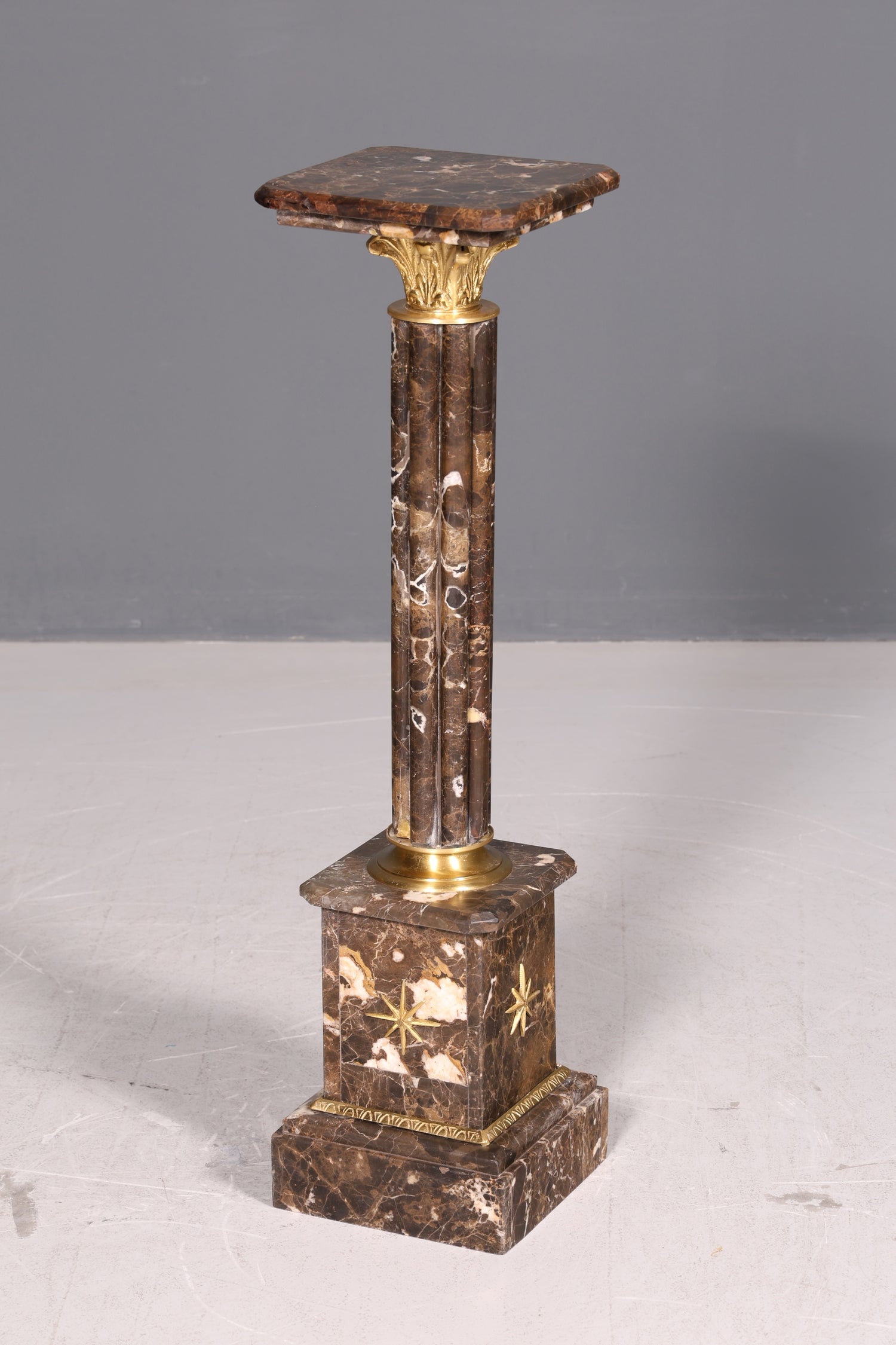 Prächtige Barock Stil Säule Louis XV Marmor Blumensäule Naturstein Sockel Ablage