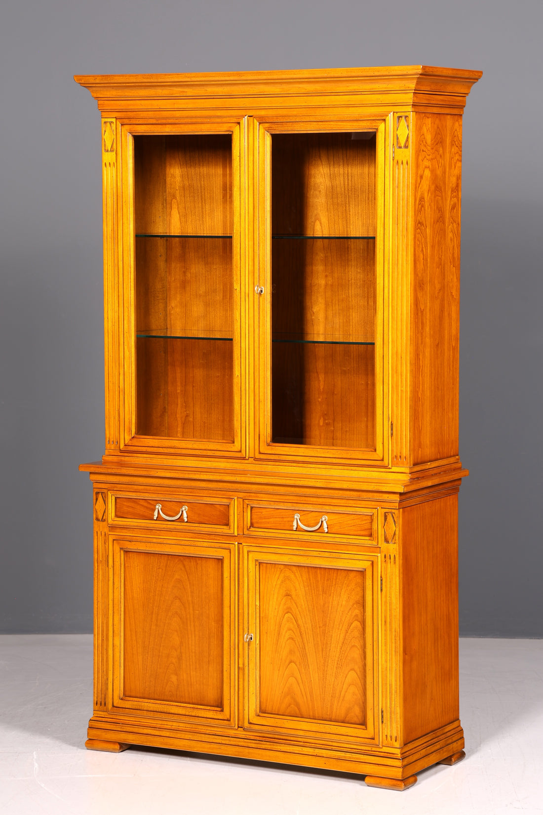 Droomachtige originele Selva vitrine Villa Borghese antiek massief houten buffetkast bibliotheek glasvitrine gemaakt in Italië