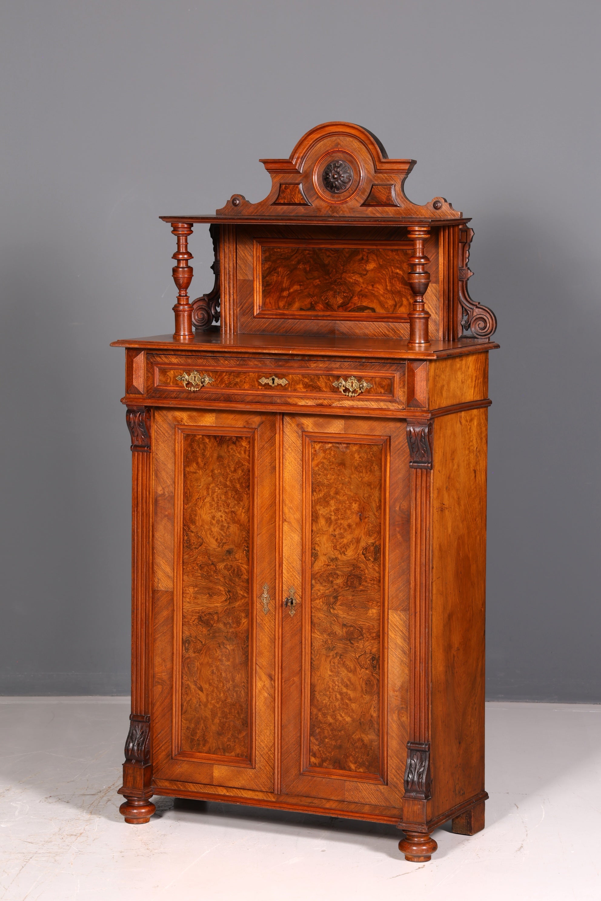Droomachtig Gründerzeit-Vertiko mit Aufsatz Jugendstil-Schrank antikes Highboard Buffet Kommode Vintage