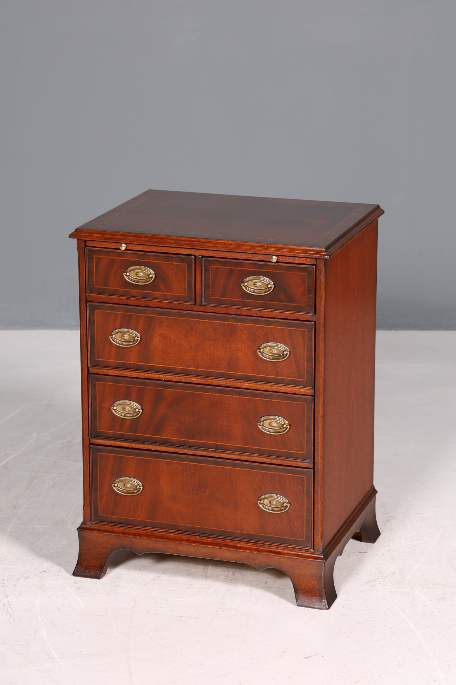 F979 Finish HELDENSE Wunderschöne Englische Kommode Holz TV Schrank Antik Sideboard