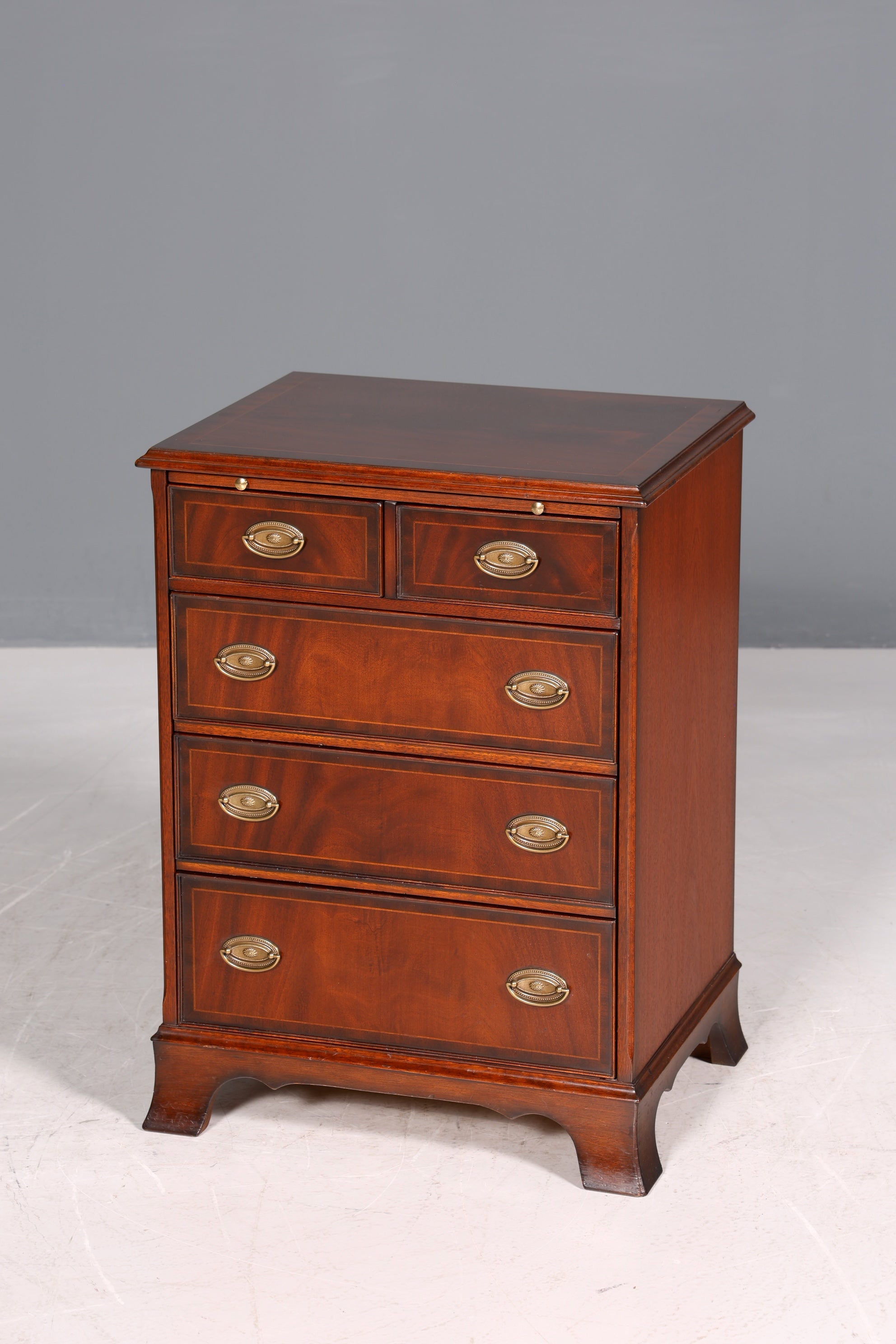 F979 Finish HELDENSE Wunderschöne Englische Kommode Holz TV Schrank Antik Sideboard