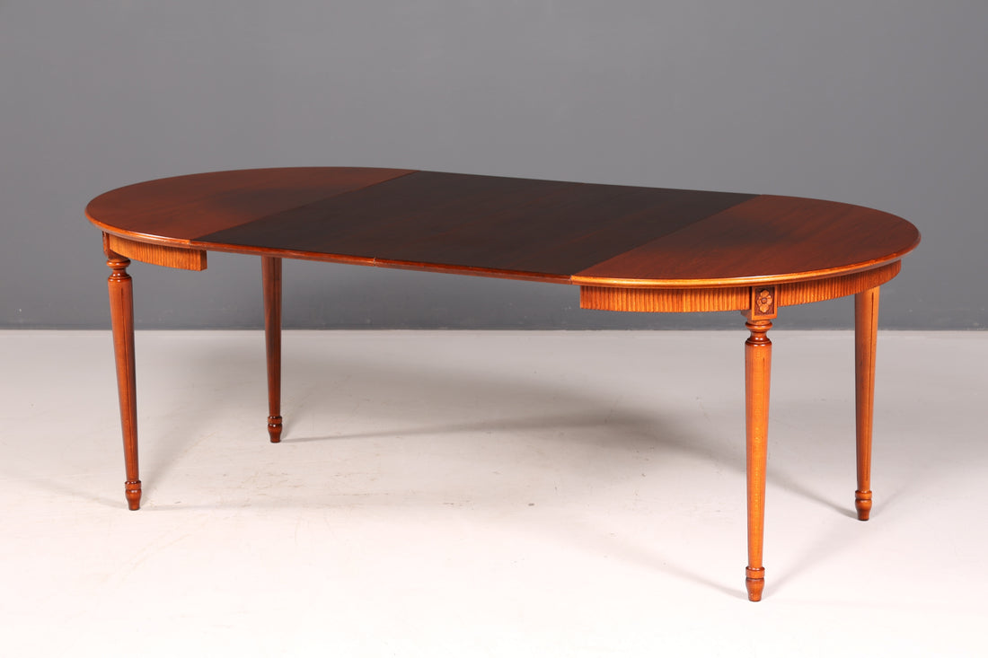 Prachtige tafel in Gustavianistische stijl, uitschuifbare keukentafel, eettafel, rond, vintage