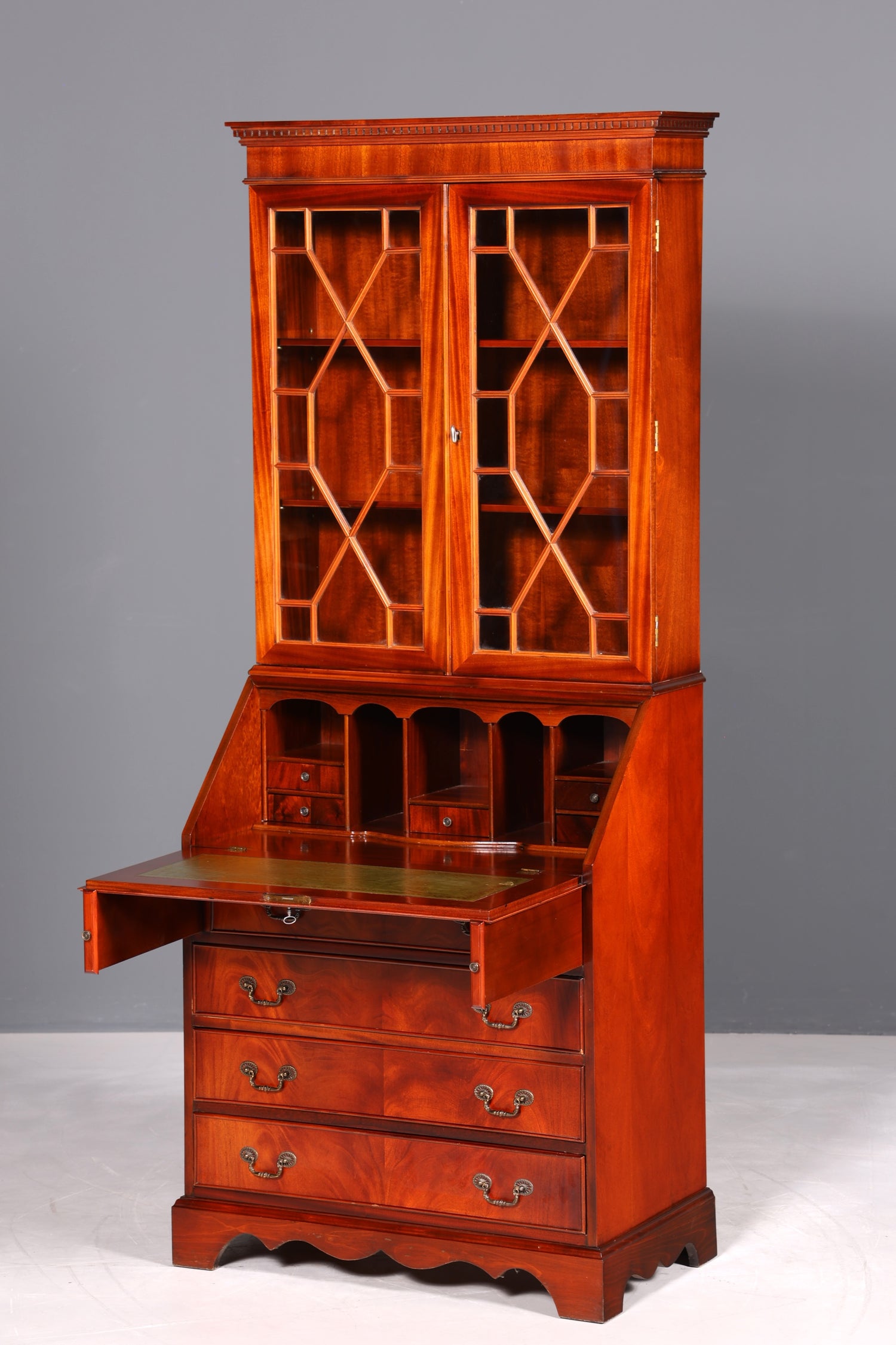 Wunderschöner Englischer Sekretär Büro Aufsatzsekretär Antik 60S Vitrinen Schrank UK