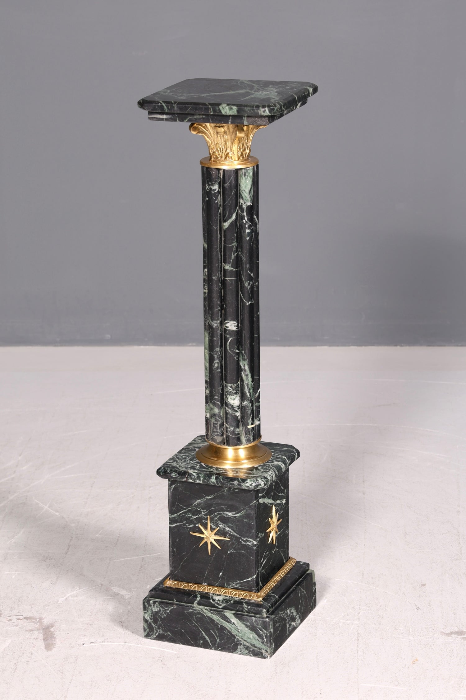 Edle Barock Stil Säule Louis XV Marmor Blumensäule Naturstein Sockel Ablage
