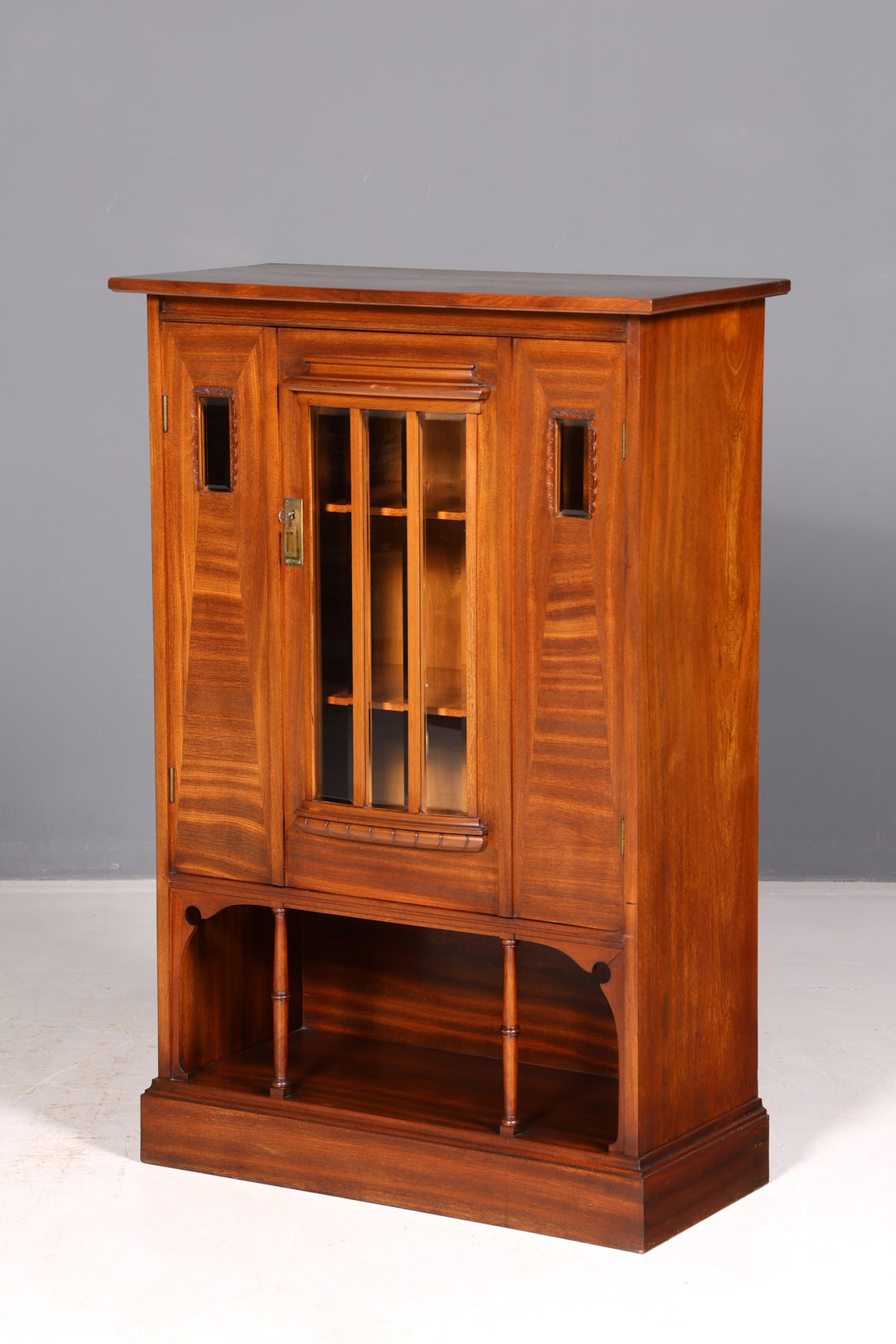 Prachtige jugendstil-vitrine van antiek eikenhout, boekenkast, kast, servieskast, glazen vitrine, vintage