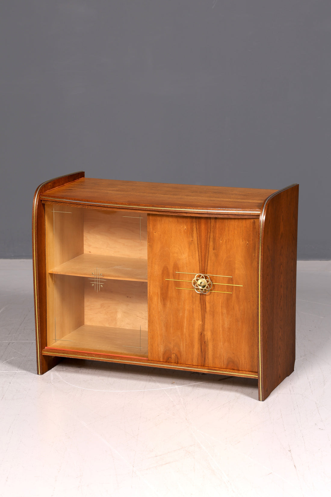 Prachtige Mid Century vitrine retro barkast vintage bar kast dressoir massief hout jaren 60