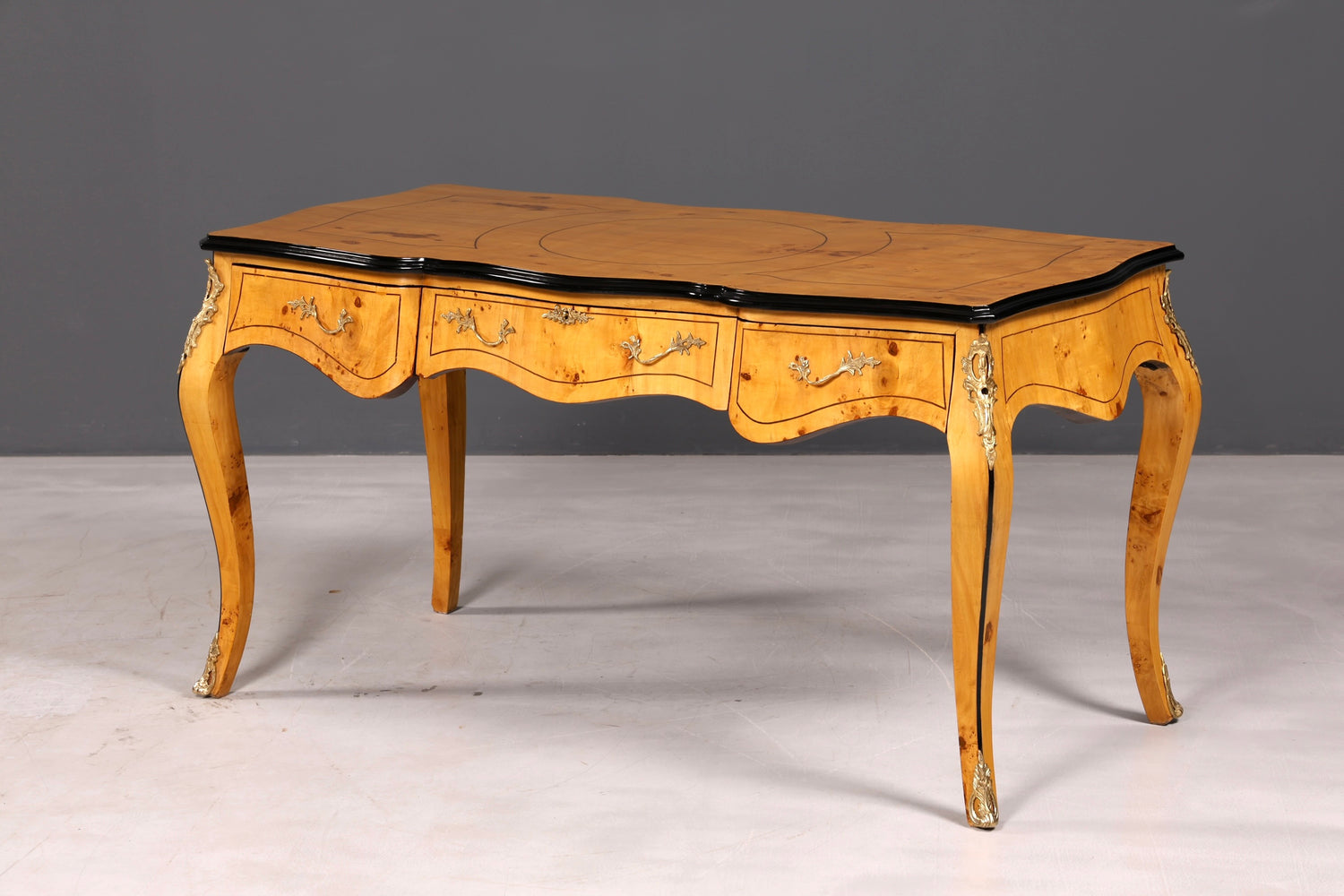 Beautiful Louis XV-style desk French office desk antique-style office table solid wood