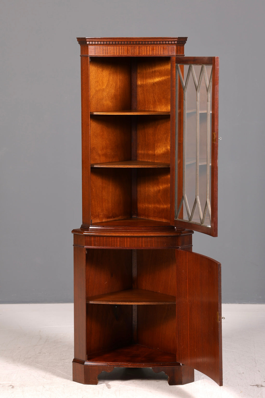 Prachtige Engelse Hoekvitrine Mahonie Jaren 60 Echt Hout Kast Hoekkast Glasvitrine Vitrine Vintage