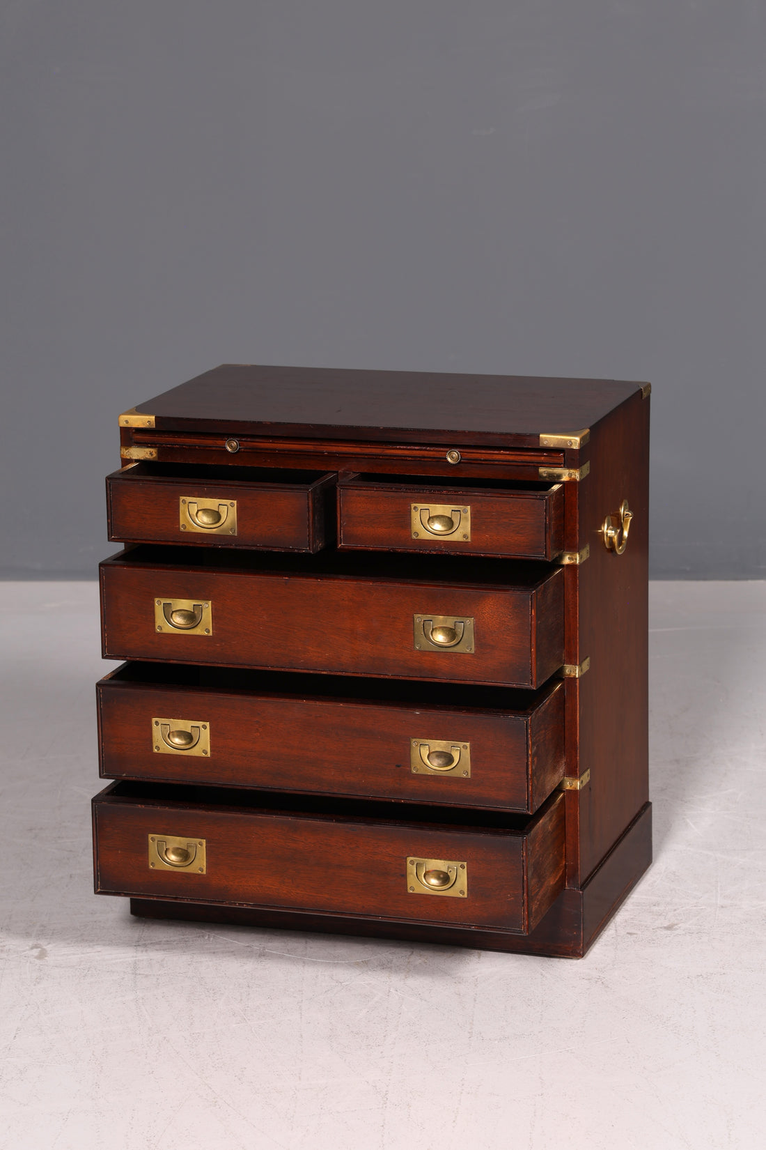 Prachtige maritieme ladekast Engels Military Chest scheepskast antiek bijzetkast koloniale stijl