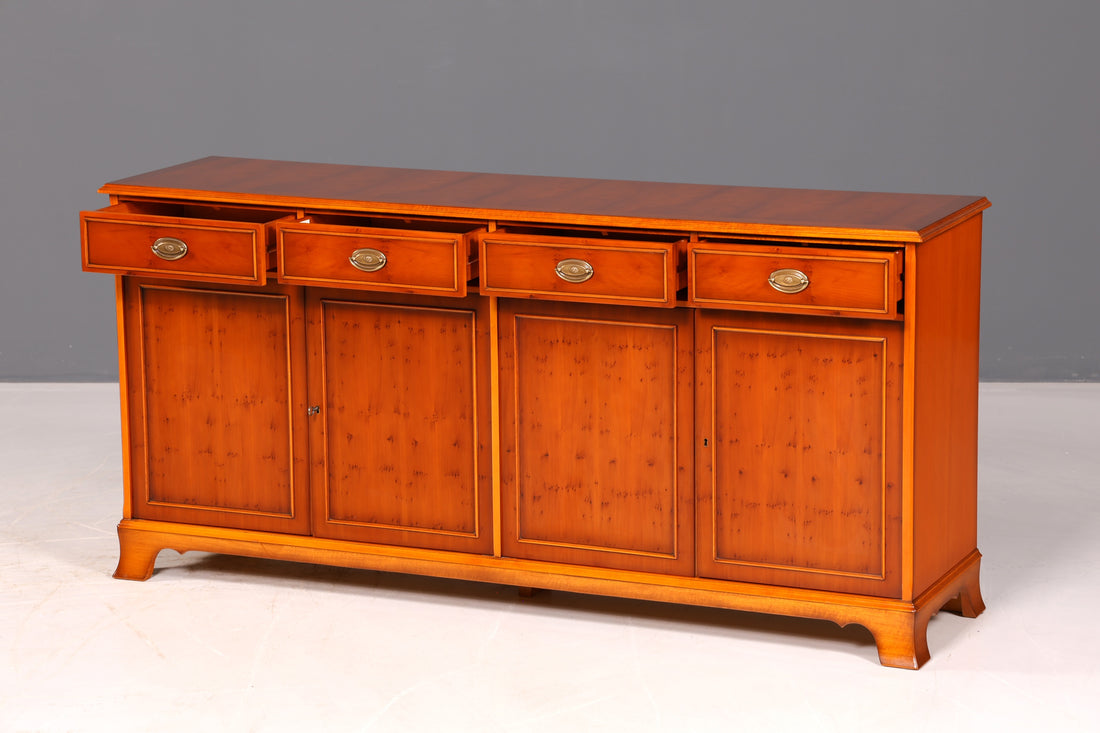 Prachtig origineel Heldense dressoir van taxushout, Engelse buffetkast, antieke commodekast, vintage kast
