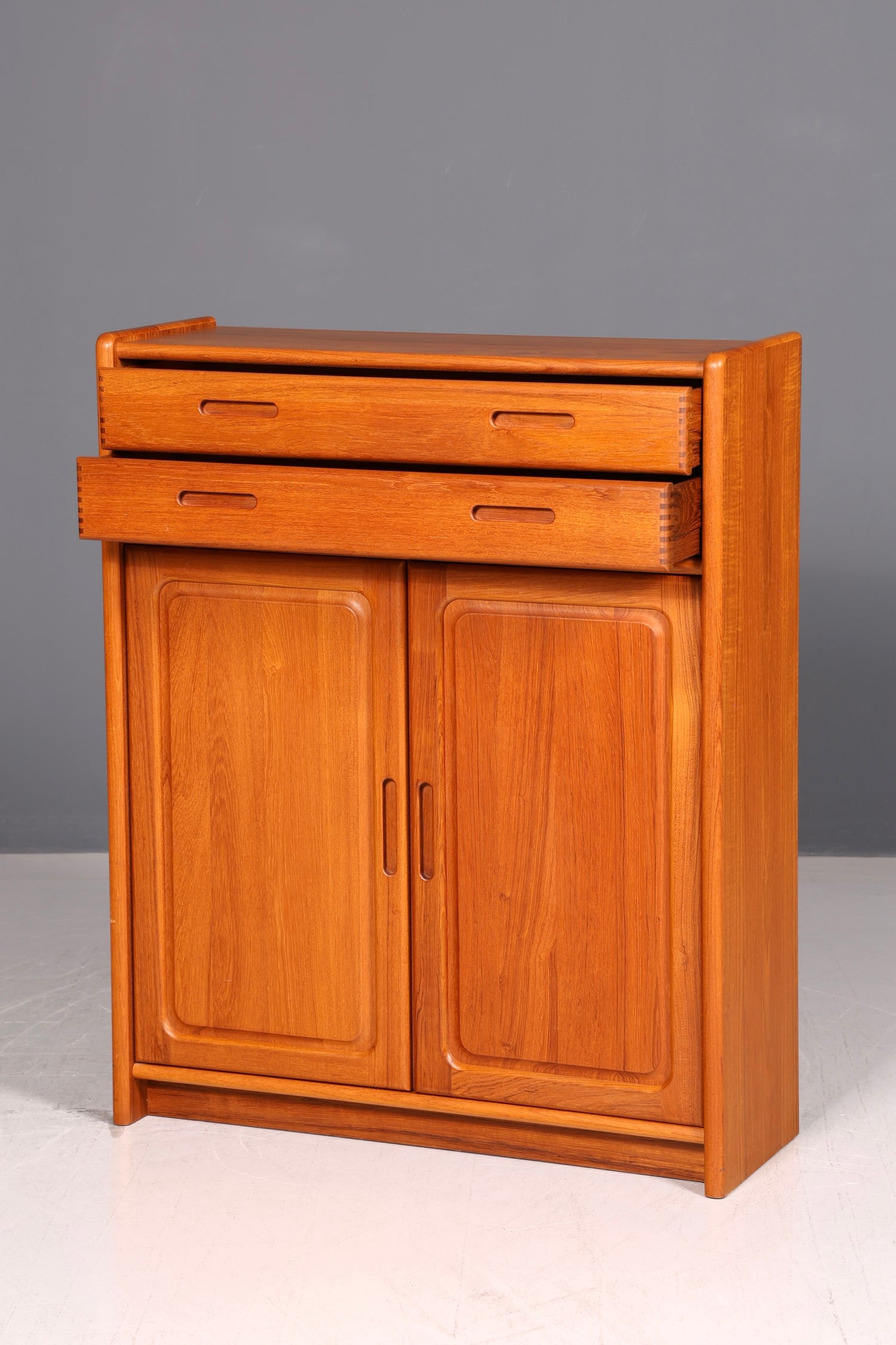 Edler Dyrlund Mid Century Teak Schrank Dänisch Highboard Kommode Wäscheschrank Vintage 60er Danish Design
