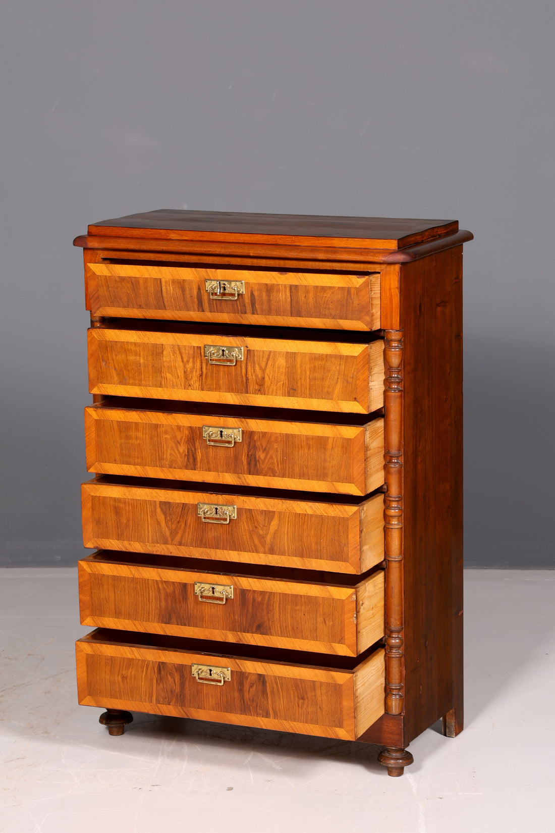Prachtige commode uit de Gründerzeit, Jugendstil-vertiko, ladekast, antieke linnenkast, vintage