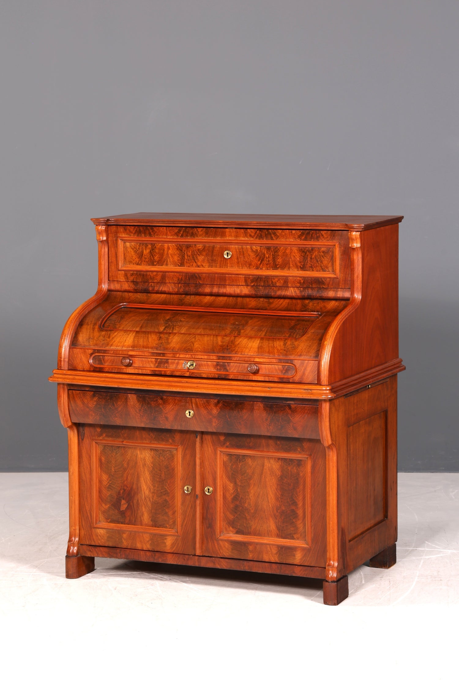 G272 Finish cm Beeindruckender Louis Philippe Sekretär Antik Rollladen Sekretär Schreibtisch Nussbaum Aufsatzsekretär (Kopie)