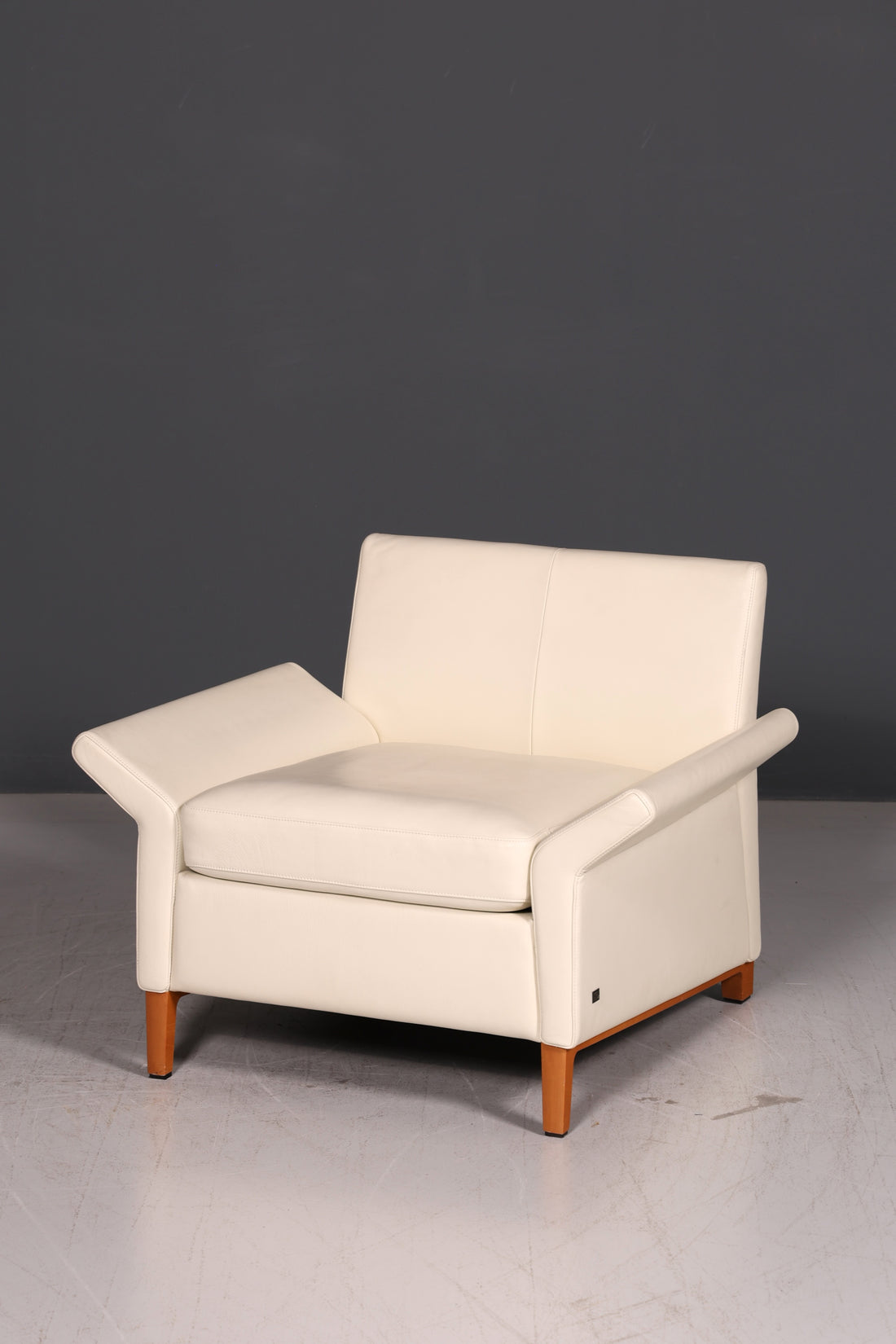 Beautiful Original Rolf Benz Armchair Model 3300 Cream Genuine Leather Leather Armchair Designer Lounge Chair