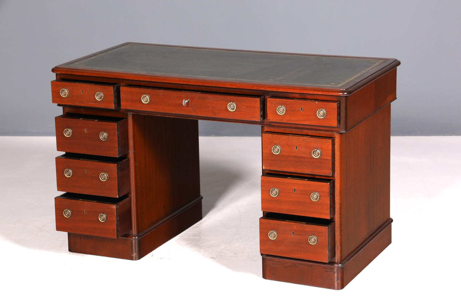 Dreamlike English desk with genuine leather top, antique style office desk