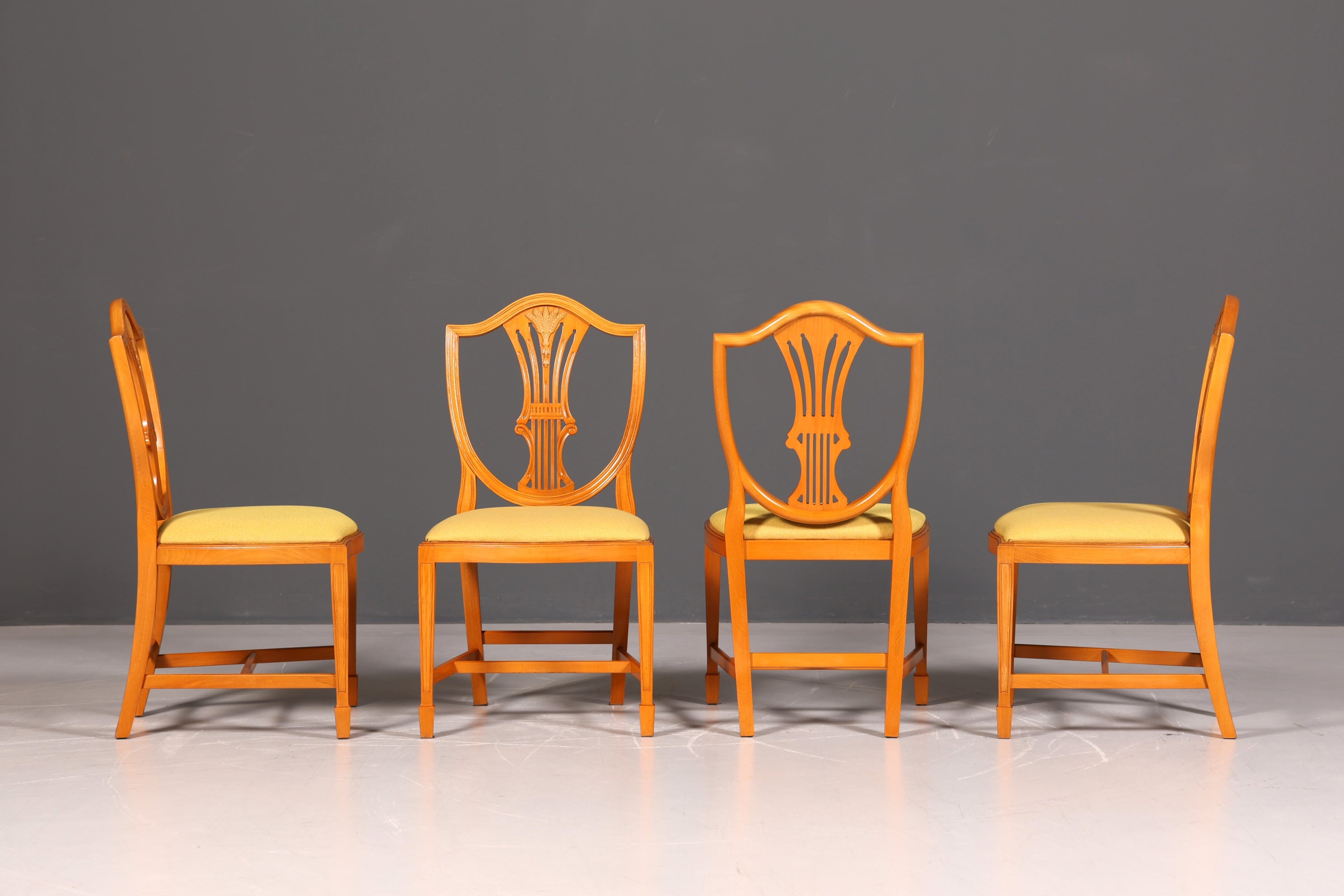 4x Edle Englische Stühle Englisch Dining Chairs Antik 60er Jahre Regency Küchenstühle Stuhlset