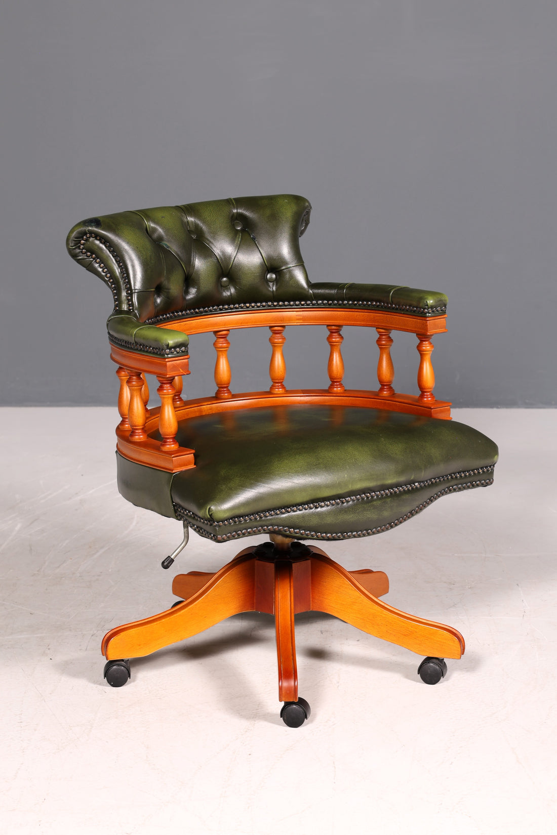 G216 Finish cm Original Chesterfield Centurion Captain Chair Englisch grün echt Leder Sessel (Kopie)