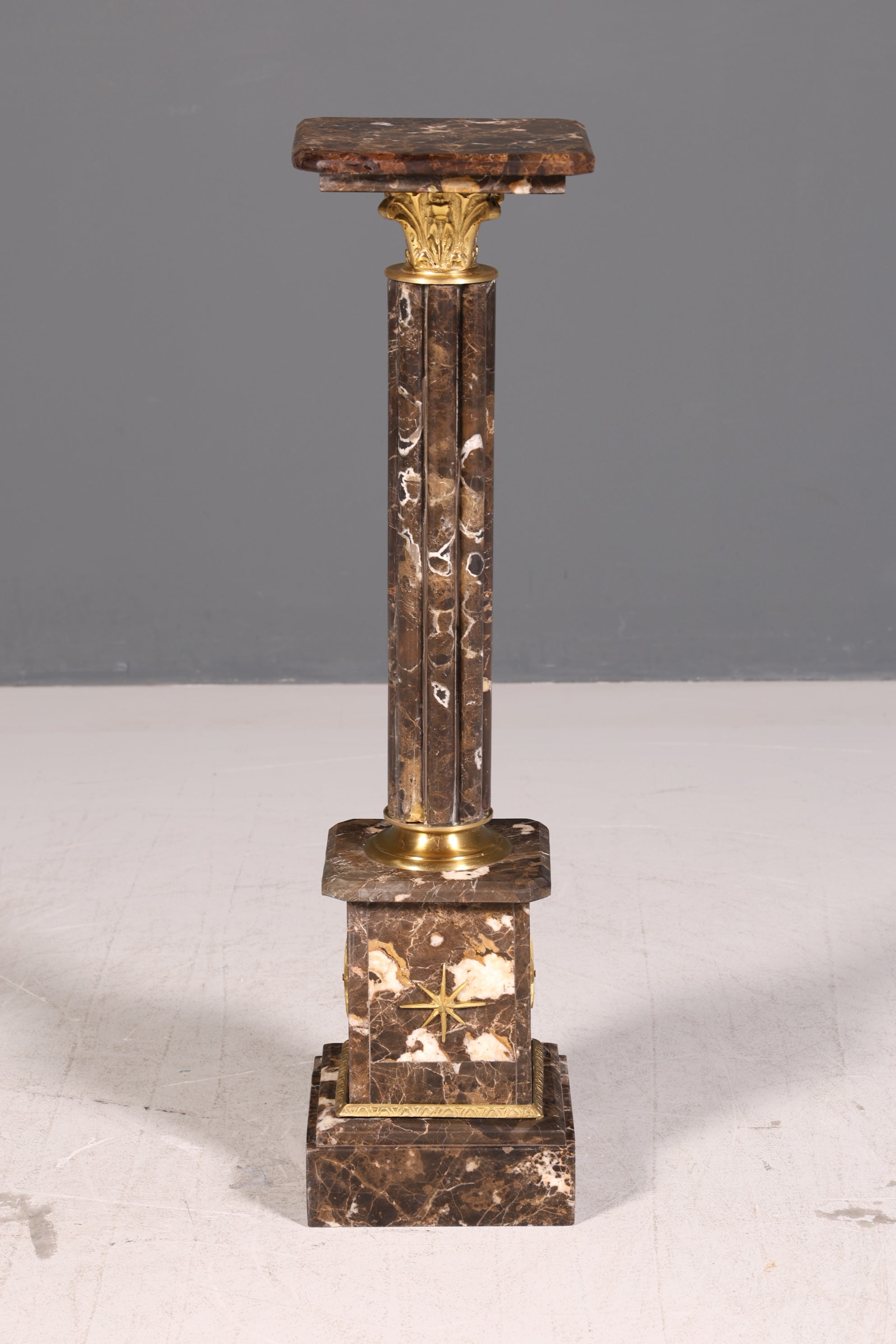 Prächtige Barock Stil Säule Louis XV Marmor Blumensäule Naturstein Sockel Ablage