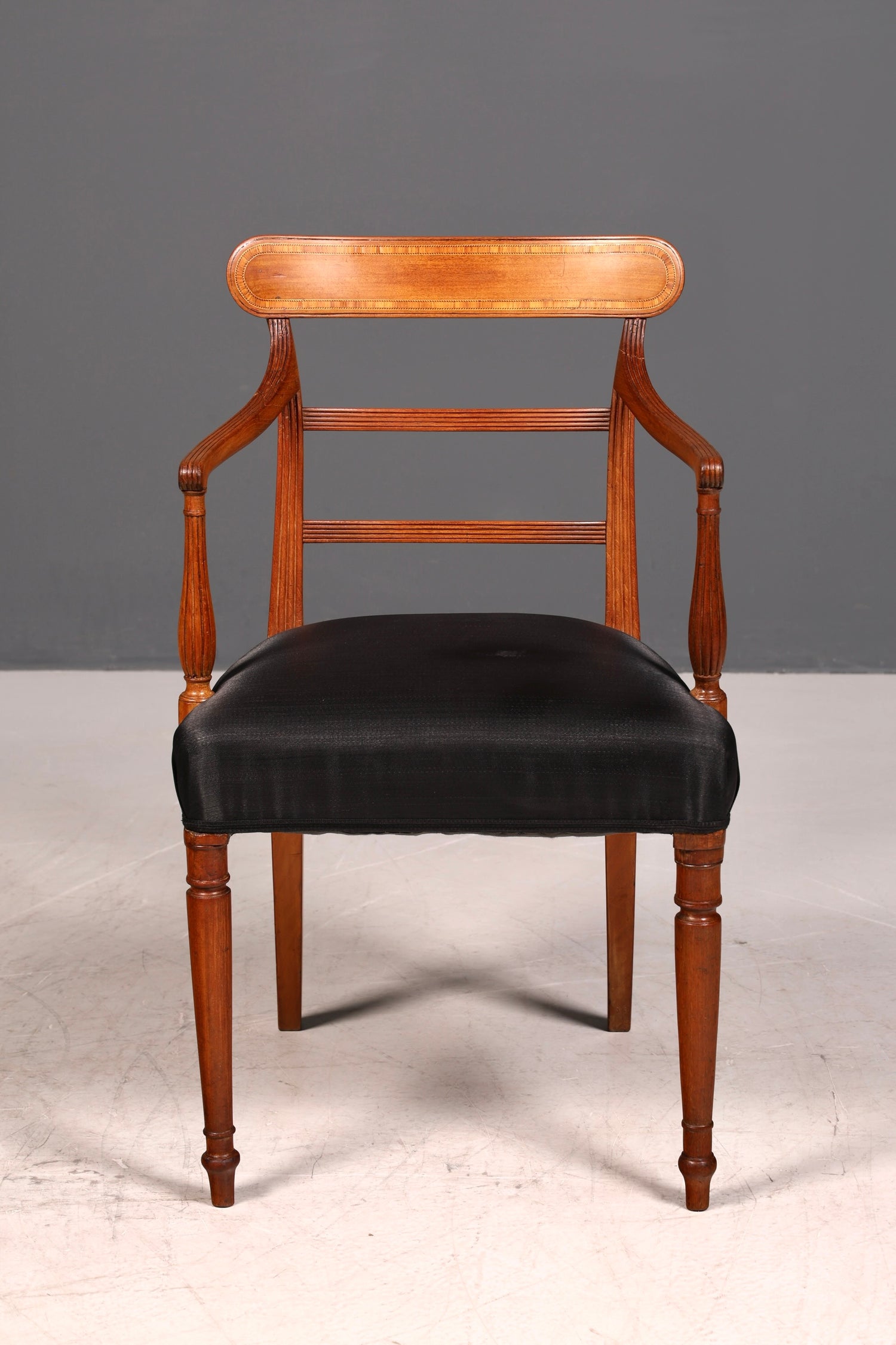 NOCH NICHT HOCHLADEN (Flecken sichtbar, neue Fotos  werden gemacht) G385 cm Finish Wunderschöner Englischer Stuhl UK Küchenstuhl Antik Stil Sekretär Stuhl Polsterstuhl (Kopie)